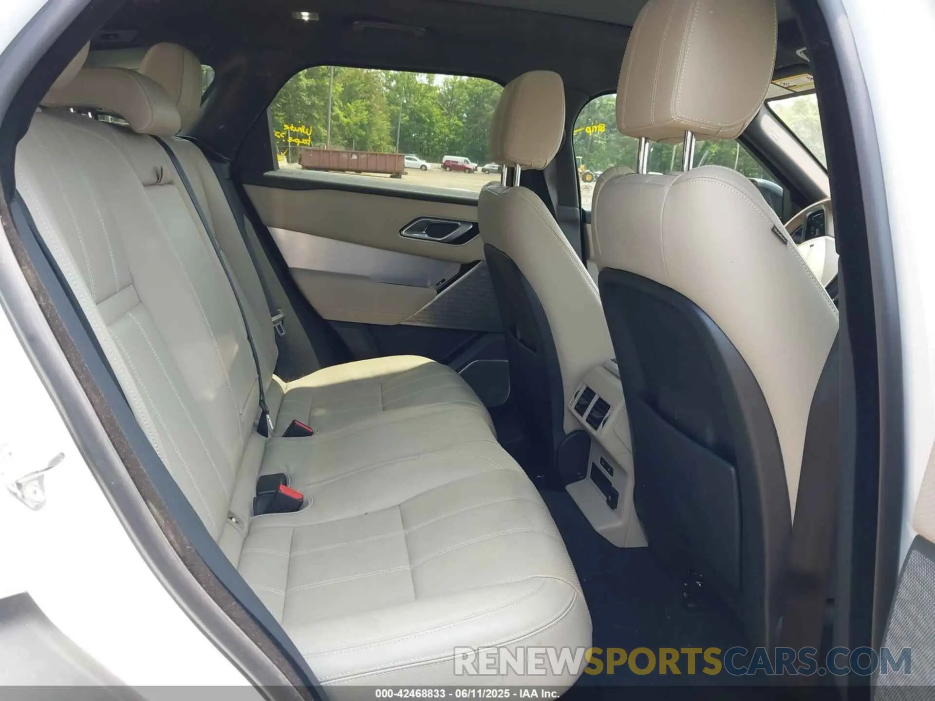 8 Photograph of a damaged car SALYT2EX2MA307478 LAND ROVER RANGE ROVER VELAR 2021