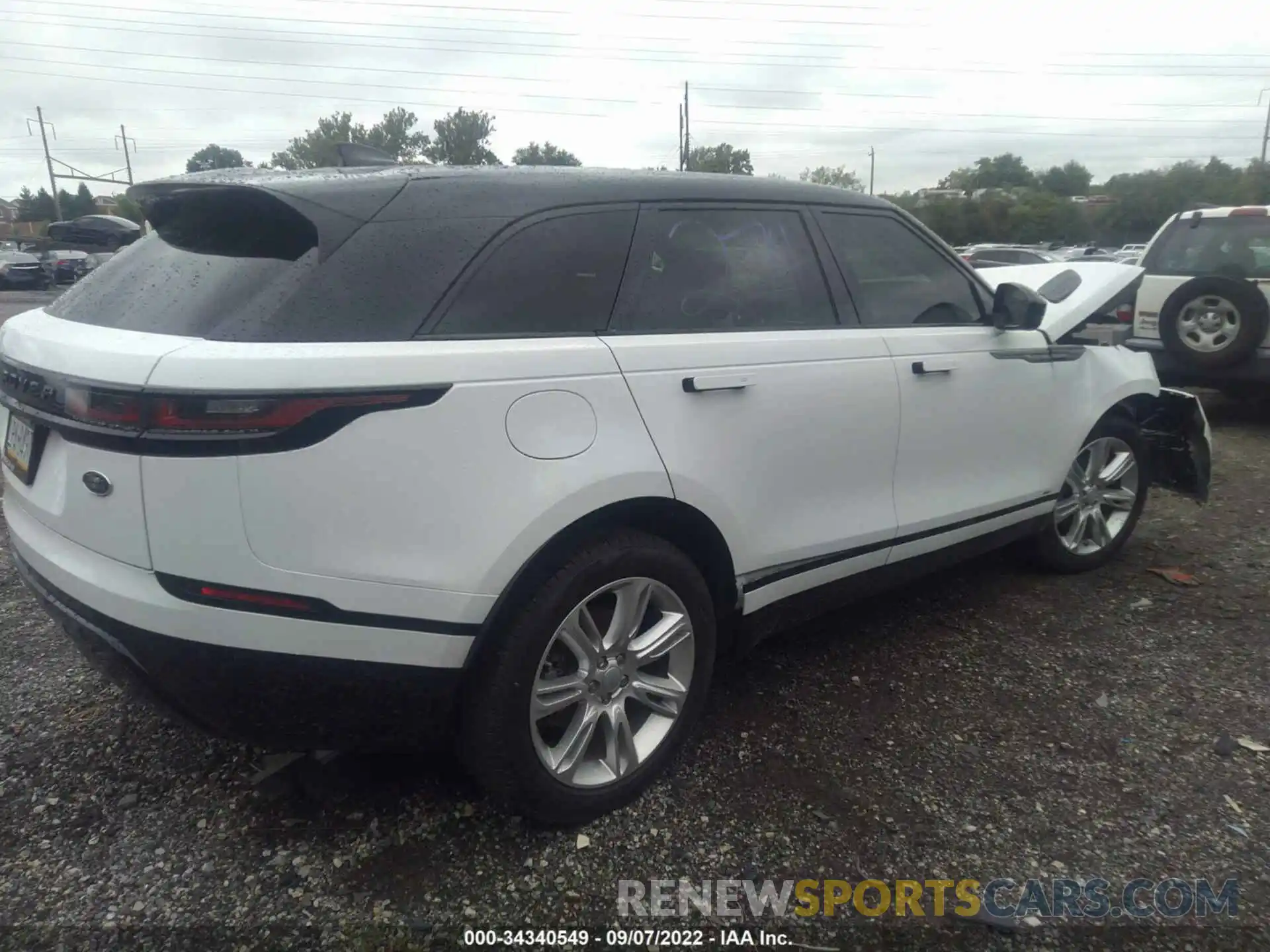 4 Photograph of a damaged car SALYT2EX3MA301978 LAND ROVER RANGE ROVER VELAR 2021