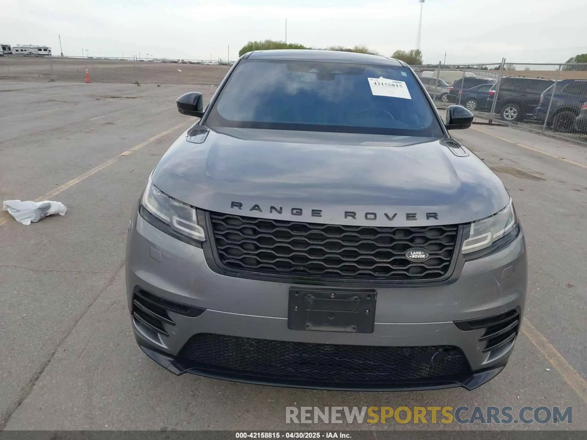 19 Photograph of a damaged car SALYT2EX3MA320305 LAND ROVER RANGE ROVER VELAR 2021