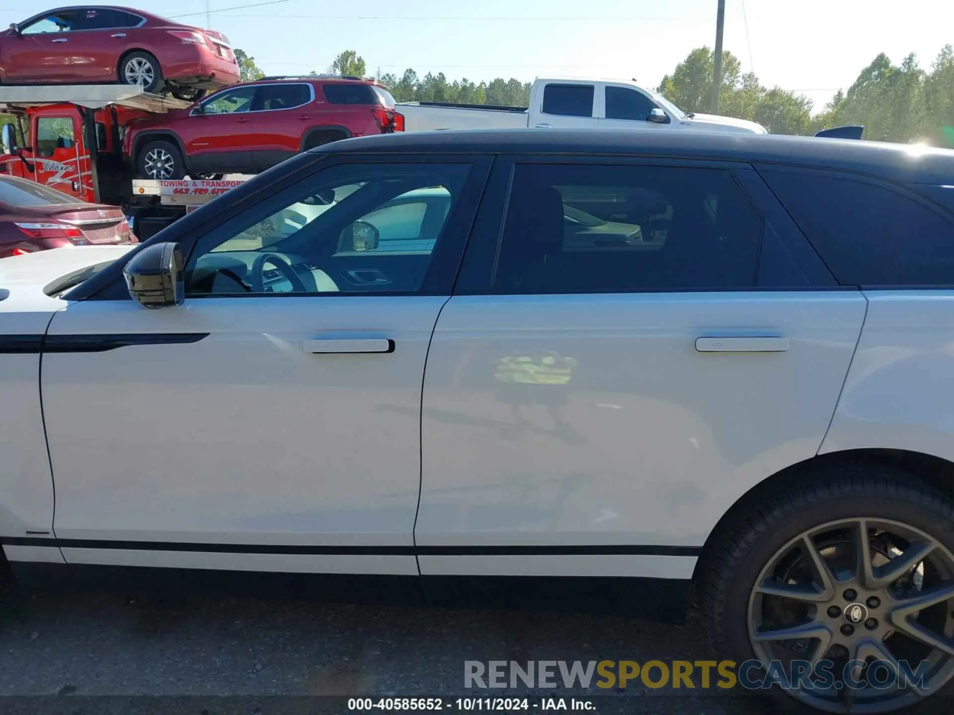 14 Photograph of a damaged car SALYT2EX4MA316926 LAND ROVER RANGE ROVER VELAR 2021