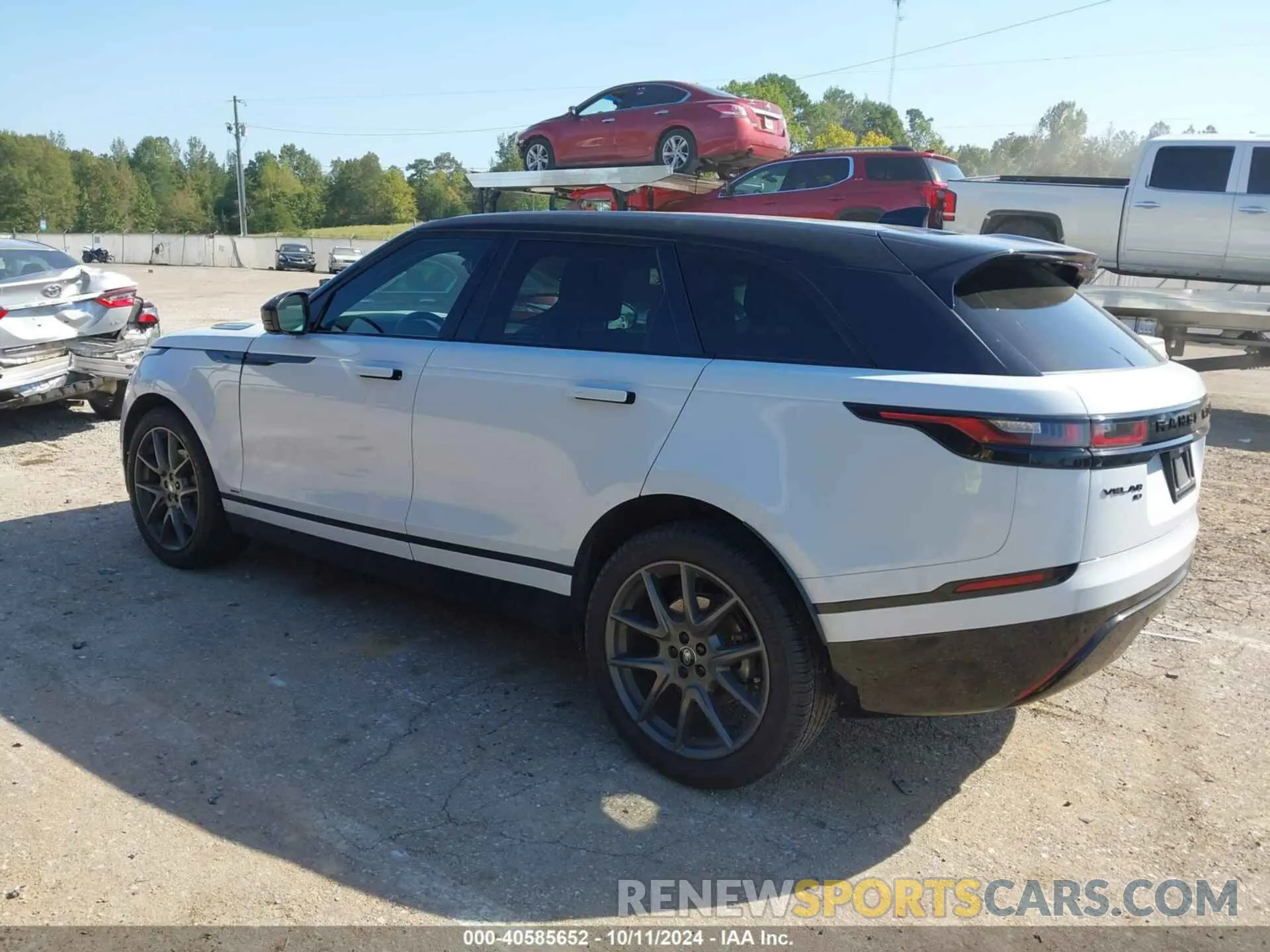 3 Photograph of a damaged car SALYT2EX4MA316926 LAND ROVER RANGE ROVER VELAR 2021