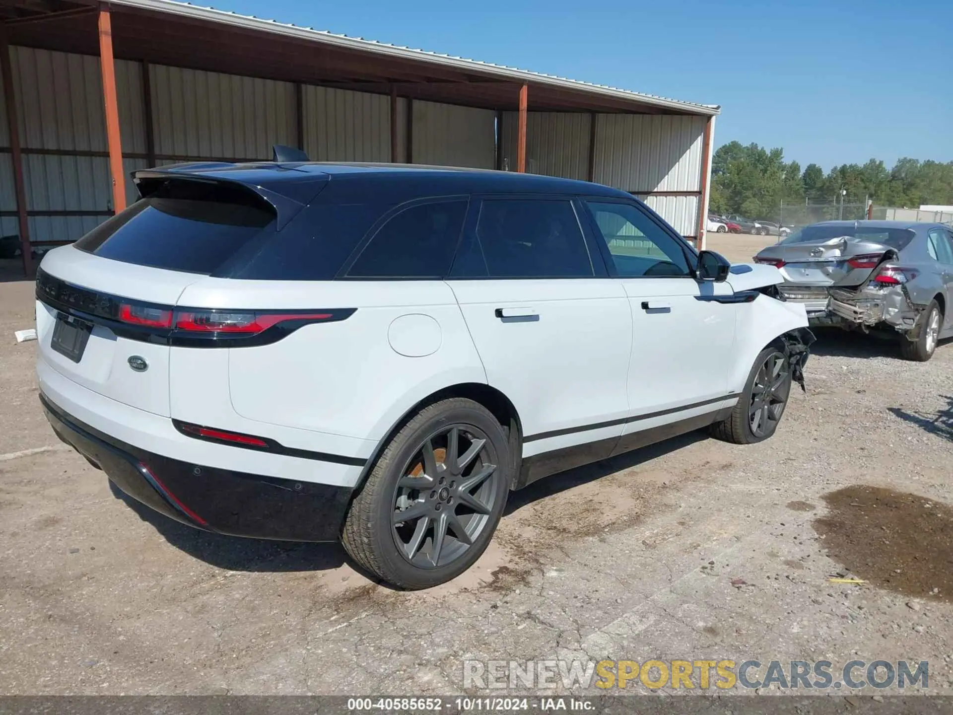 4 Photograph of a damaged car SALYT2EX4MA316926 LAND ROVER RANGE ROVER VELAR 2021