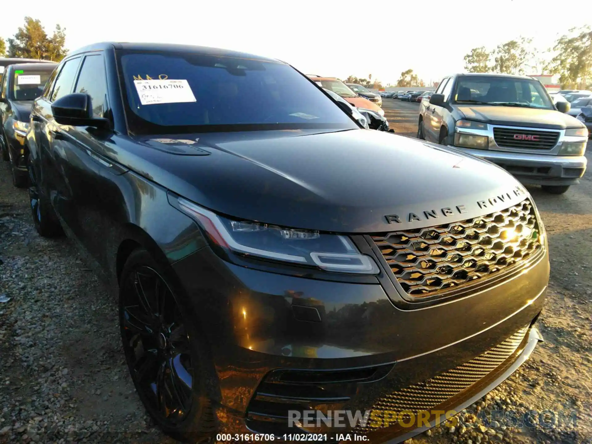 1 Photograph of a damaged car SALYT2EX4MA322967 LAND ROVER RANGE ROVER VELAR 2021