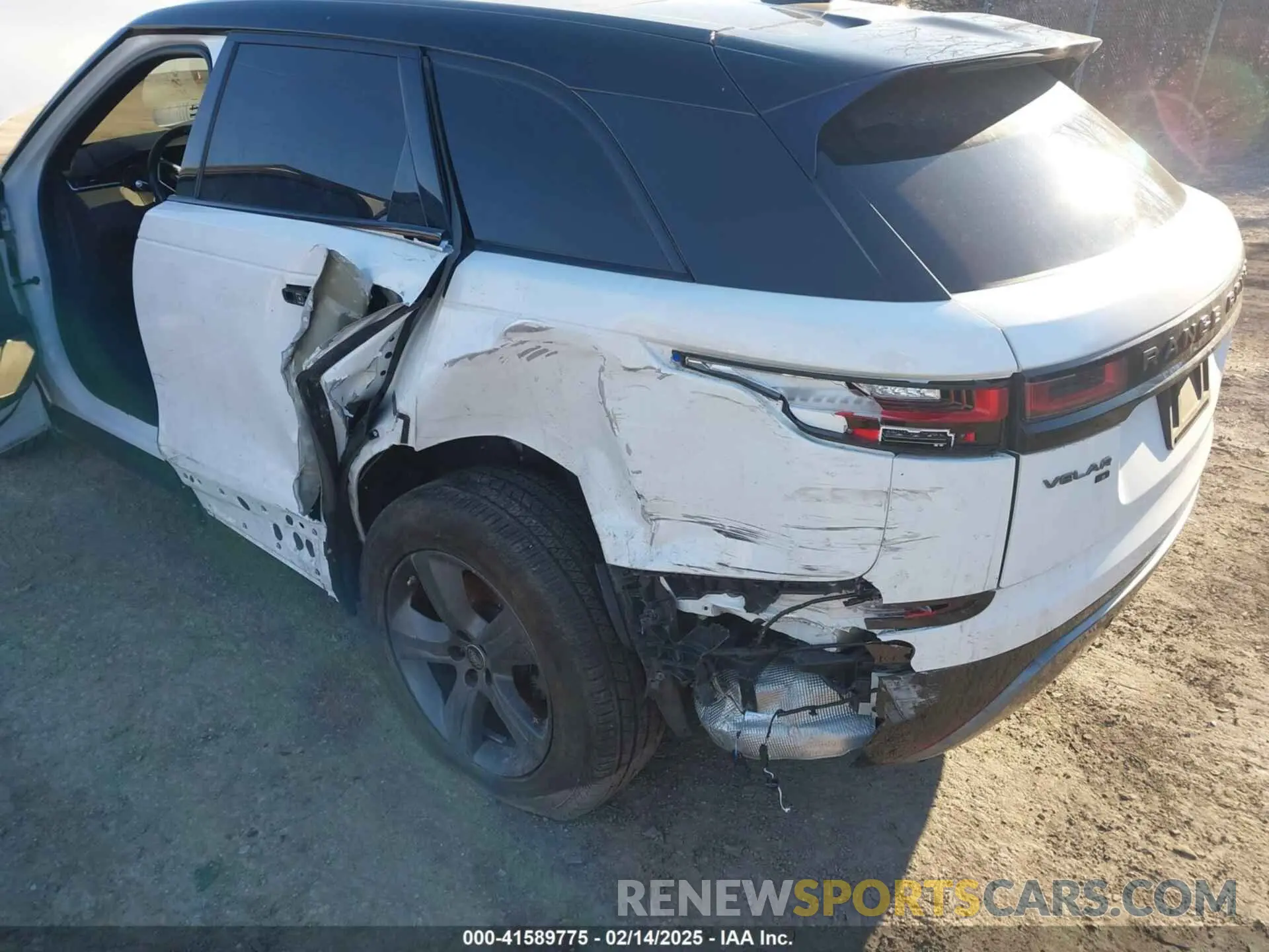 16 Photograph of a damaged car SALYT2EX5MA300136 LAND ROVER RANGE ROVER VELAR 2021
