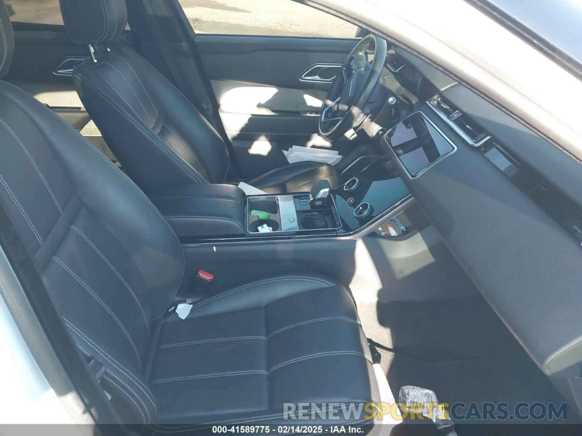5 Photograph of a damaged car SALYT2EX5MA300136 LAND ROVER RANGE ROVER VELAR 2021