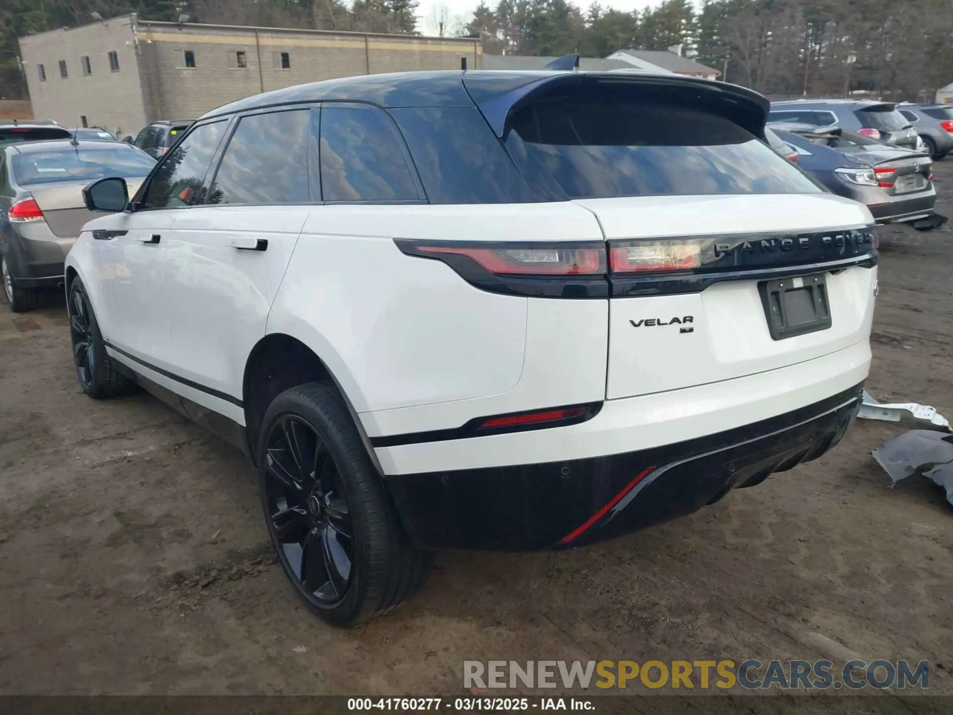 3 Photograph of a damaged car SALYT2EX5MA321200 LAND ROVER RANGE ROVER VELAR 2021