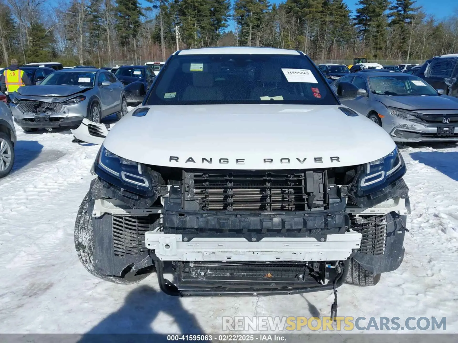 13 Photograph of a damaged car SALYT2EX7MA313339 LAND ROVER RANGE ROVER VELAR 2021