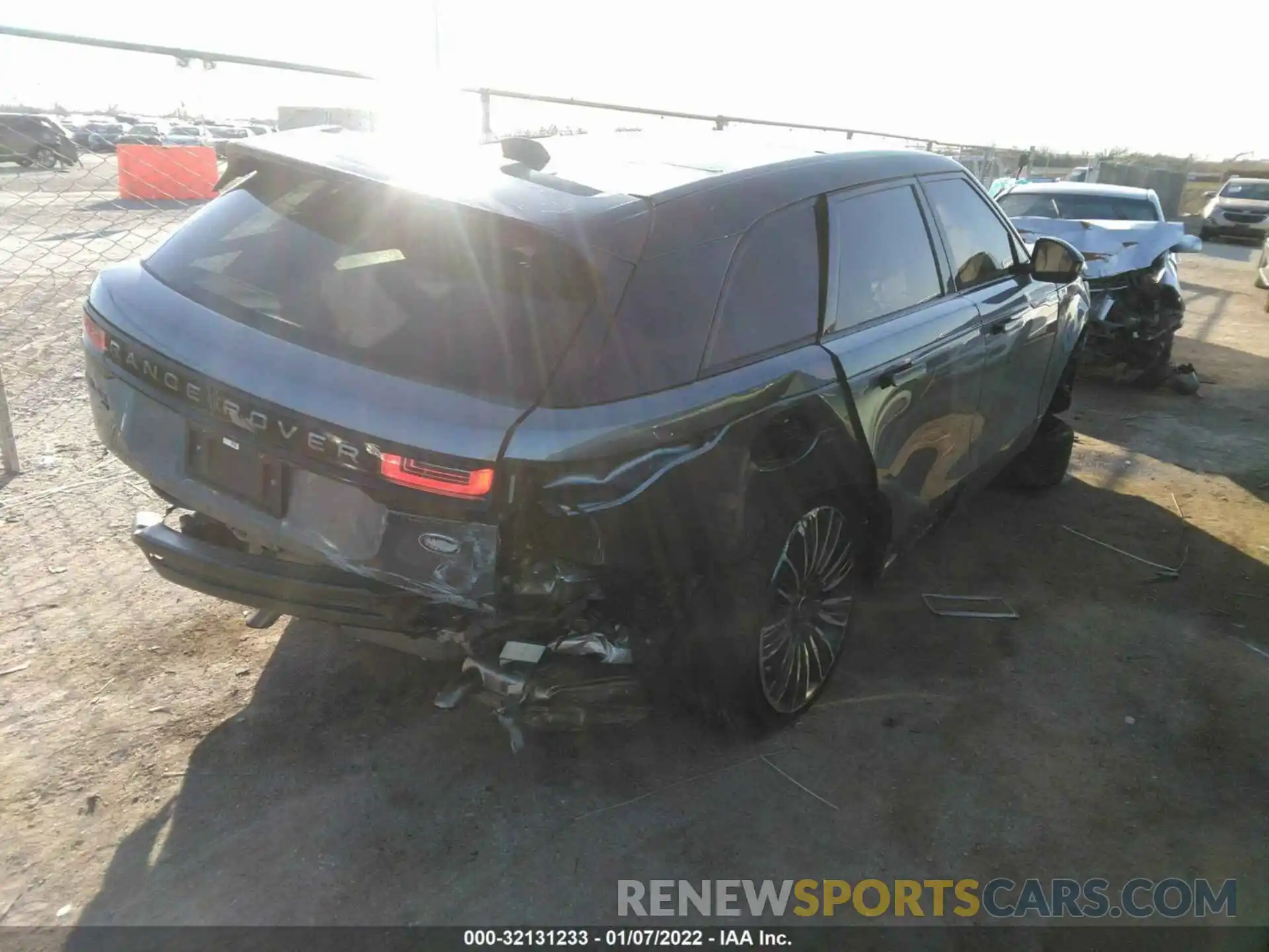 4 Photograph of a damaged car SALYT2EX7MA321828 LAND ROVER RANGE ROVER VELAR 2021