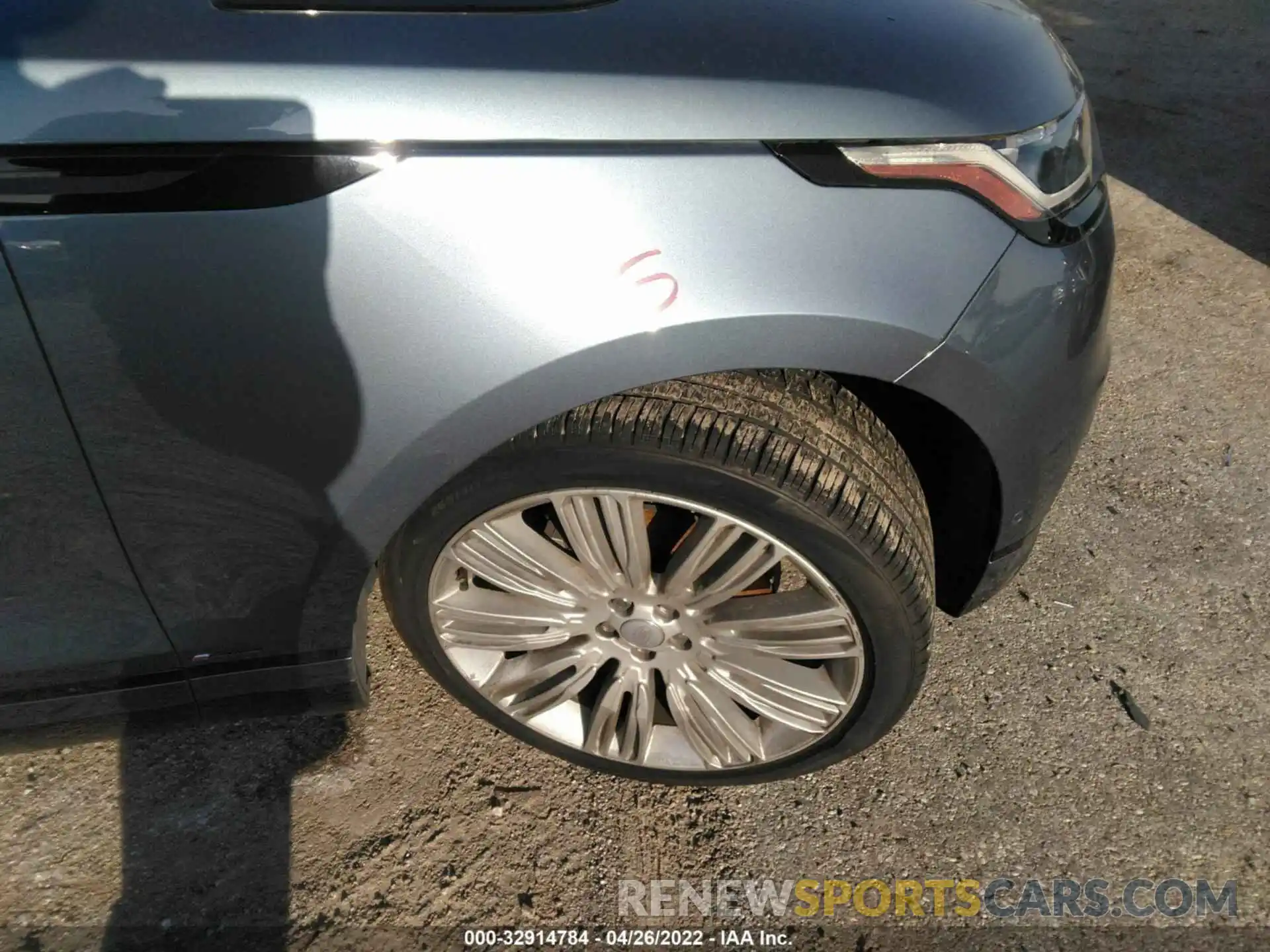 15 Photograph of a damaged car SALYT2EX7MA322929 LAND ROVER RANGE ROVER VELAR 2021