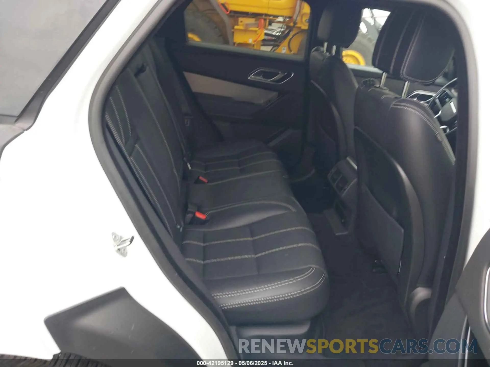 8 Photograph of a damaged car SALYT2EXXMA314324 LAND ROVER RANGE ROVER VELAR 2021