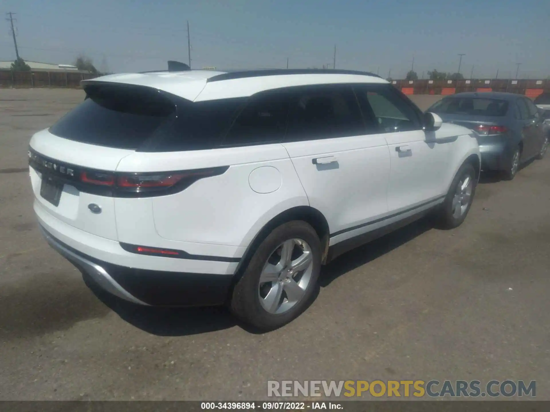 4 Photograph of a damaged car SALYJ2EX6NA331032 LAND ROVER RANGE ROVER VELAR 2022