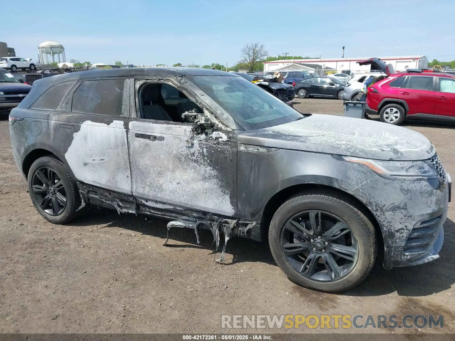 6 Photograph of a damaged car SALYT2EX0NA334650 LAND ROVER RANGE ROVER VELAR 2022