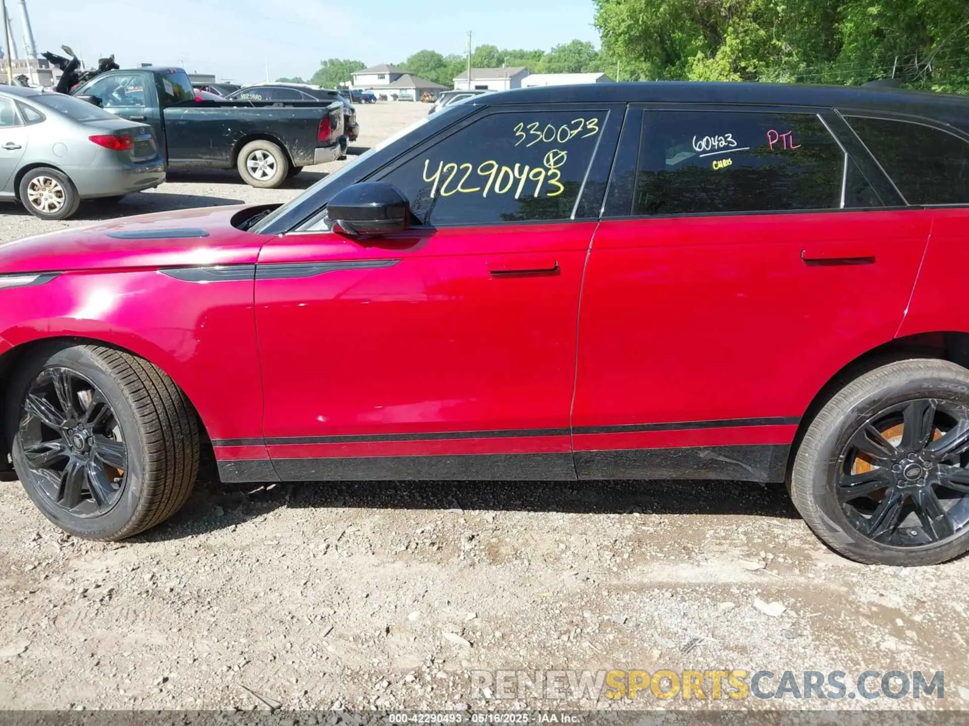 14 Photograph of a damaged car SALYT2EX1NA330073 LAND ROVER RANGE ROVER VELAR 2022