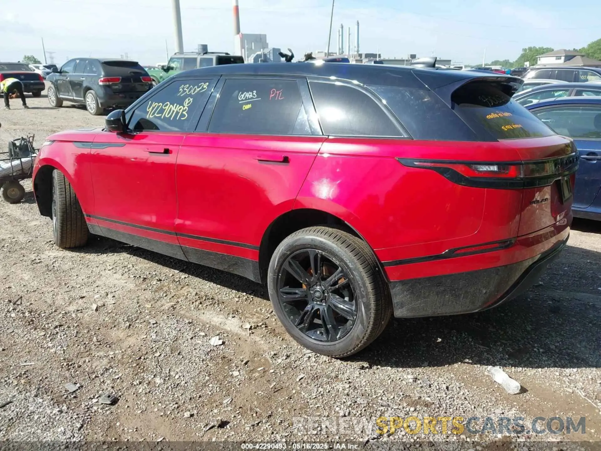 3 Photograph of a damaged car SALYT2EX1NA330073 LAND ROVER RANGE ROVER VELAR 2022