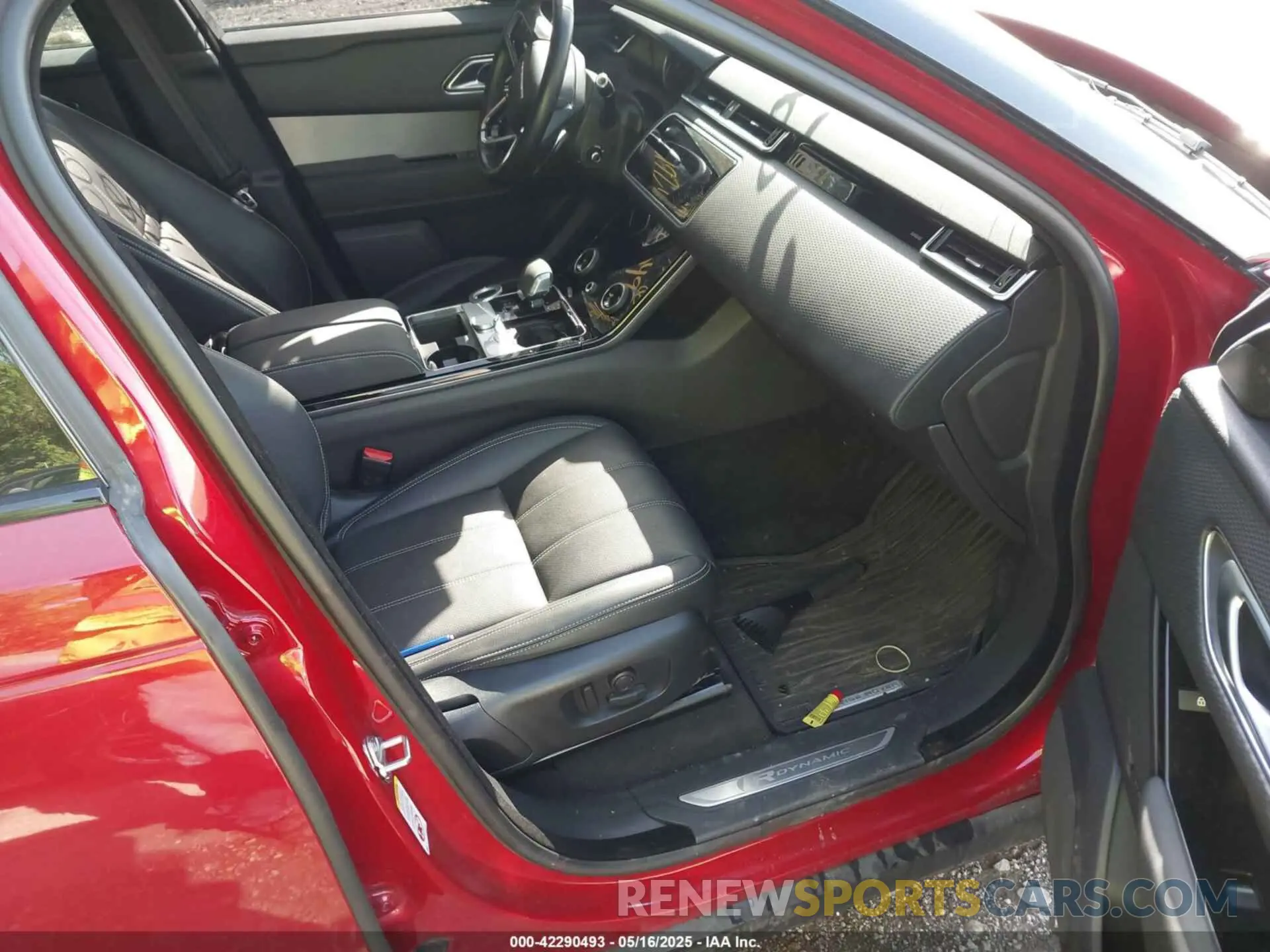5 Photograph of a damaged car SALYT2EX1NA330073 LAND ROVER RANGE ROVER VELAR 2022
