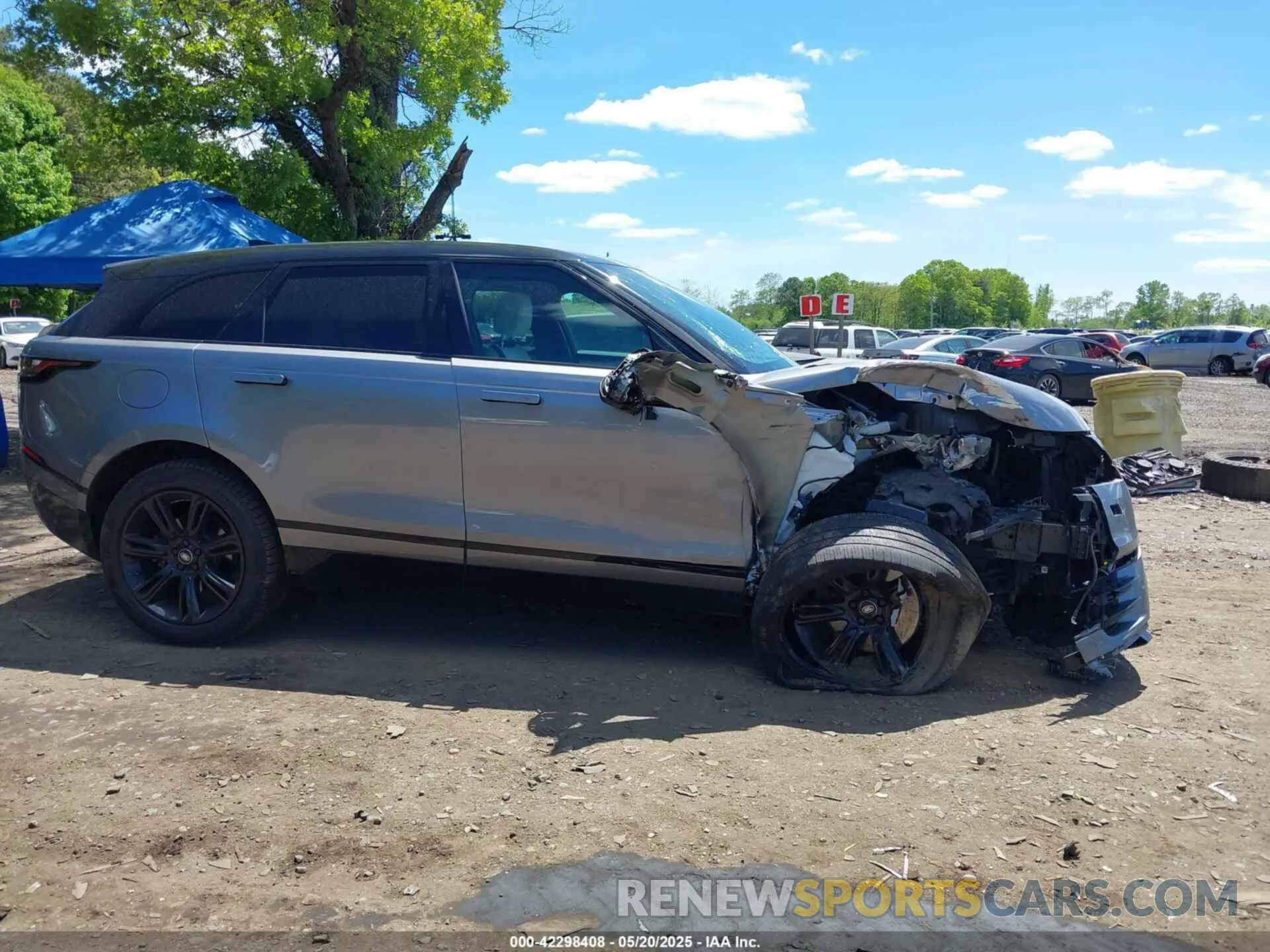 13 Photograph of a damaged car SALYT2EX1NA346676 LAND ROVER RANGE ROVER VELAR 2022