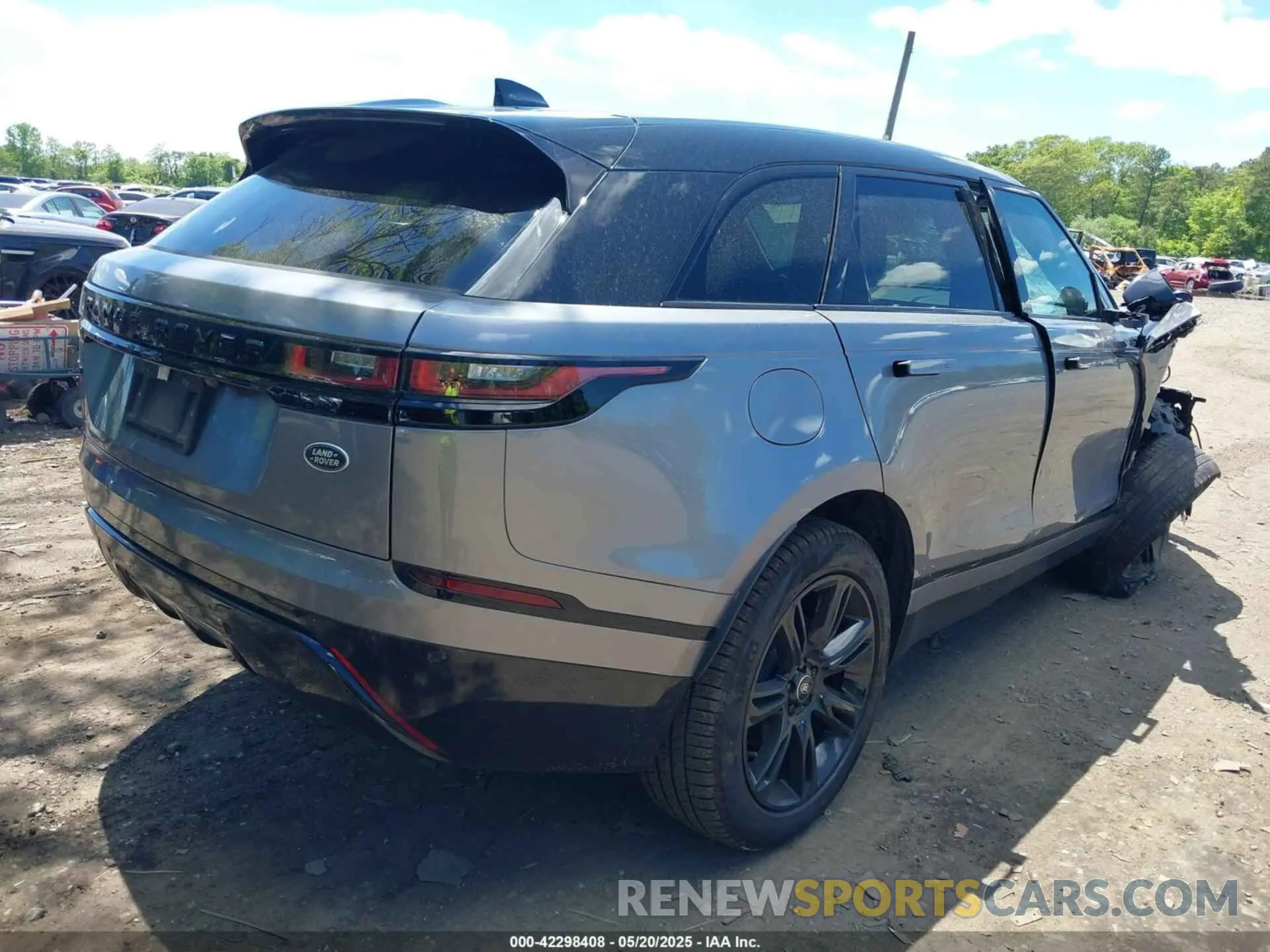 4 Photograph of a damaged car SALYT2EX1NA346676 LAND ROVER RANGE ROVER VELAR 2022