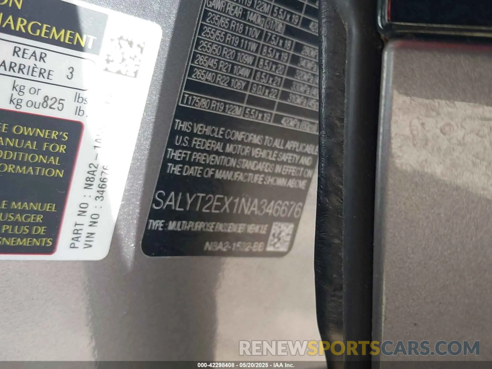 9 Photograph of a damaged car SALYT2EX1NA346676 LAND ROVER RANGE ROVER VELAR 2022