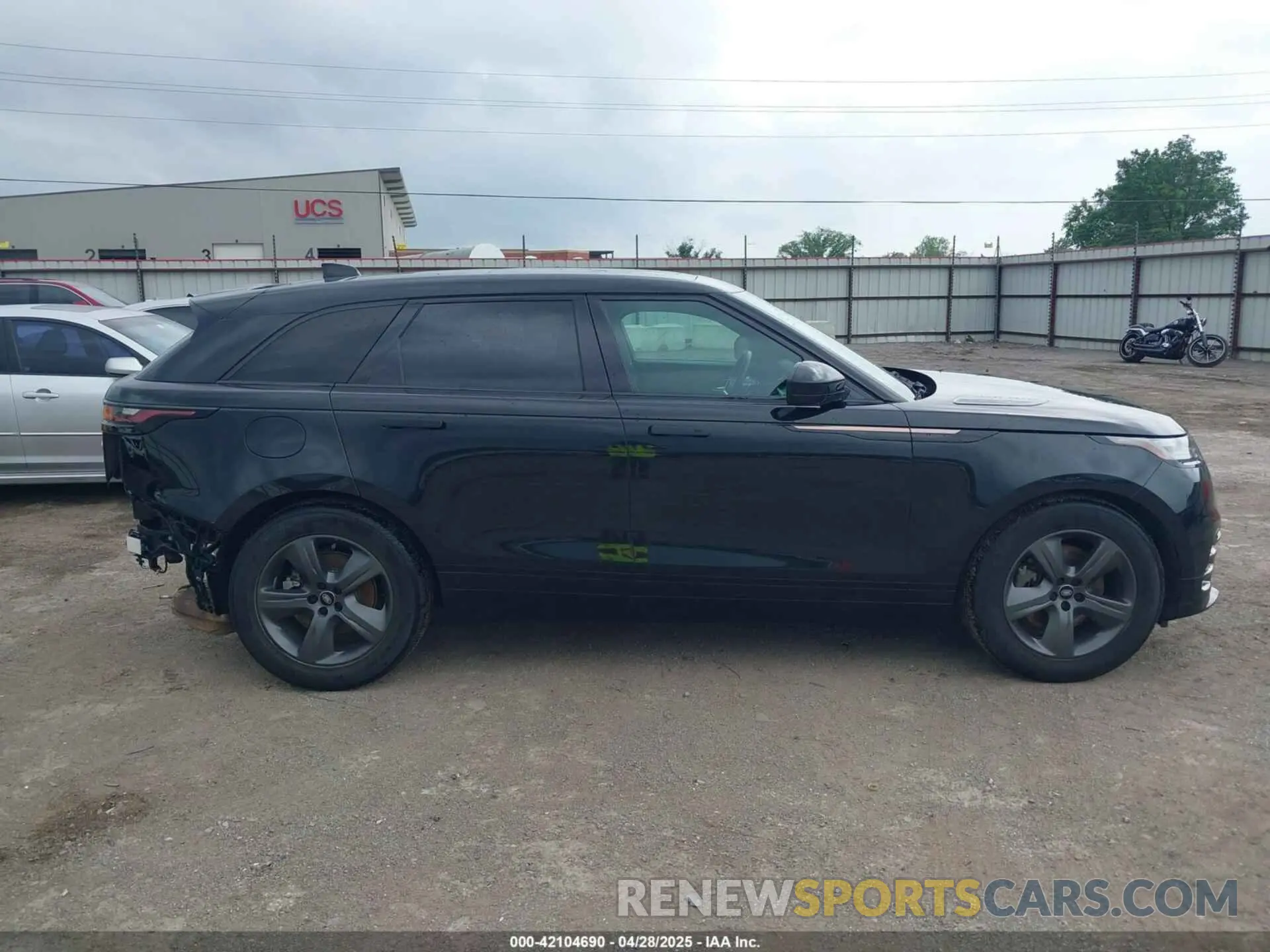 14 Photograph of a damaged car SALYT2EX3NA346288 LAND ROVER RANGE ROVER VELAR 2022