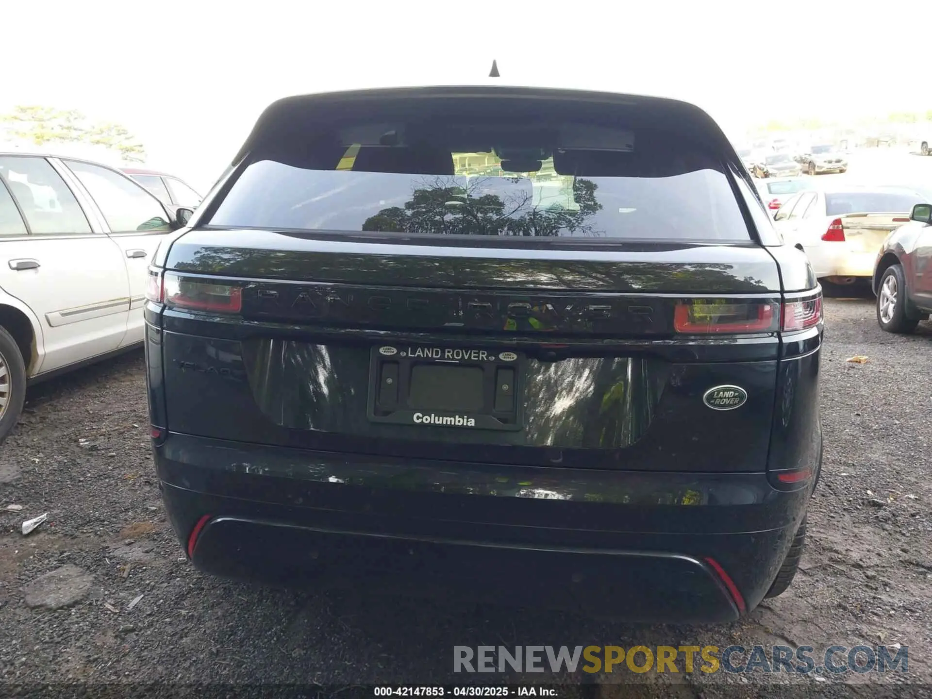 17 Photograph of a damaged car SALYT2EX8NA333925 LAND ROVER RANGE ROVER VELAR 2022