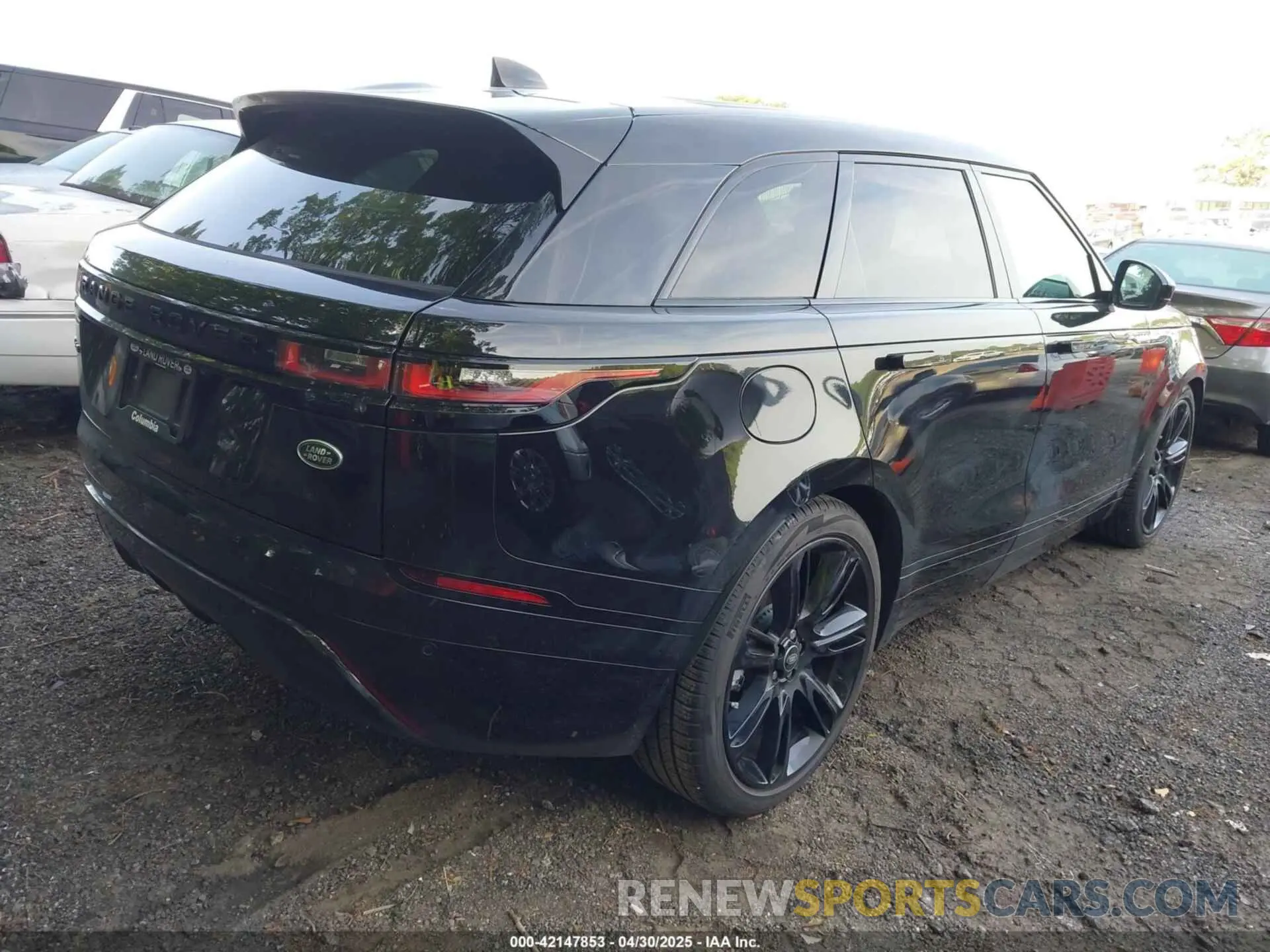 4 Photograph of a damaged car SALYT2EX8NA333925 LAND ROVER RANGE ROVER VELAR 2022