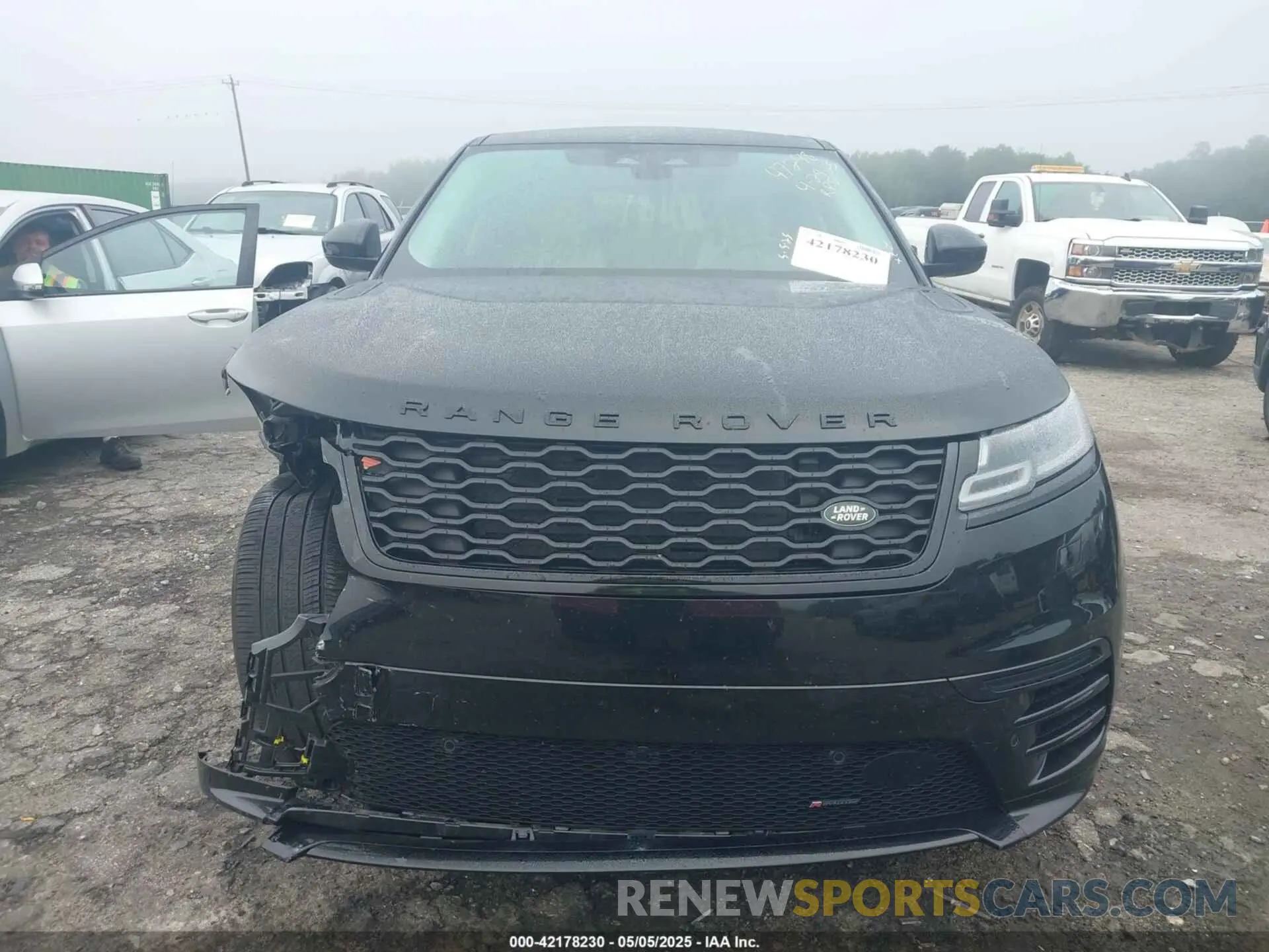 12 Photograph of a damaged car SALYT2EU8PA353164 LAND ROVER RANGE ROVER VELAR 2023