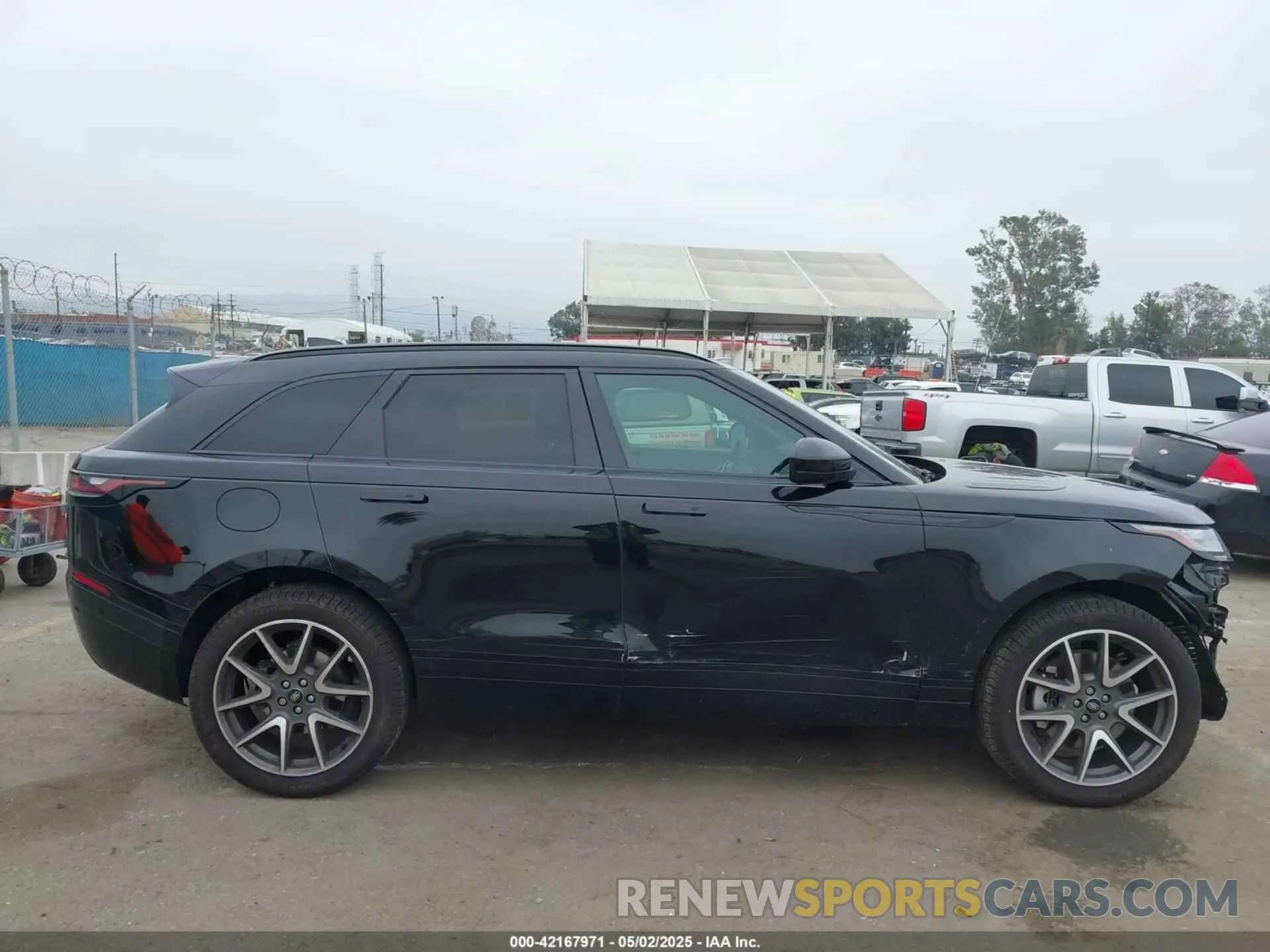 13 Photograph of a damaged car SALYT2EU9PA359099 LAND ROVER RANGE ROVER VELAR 2023