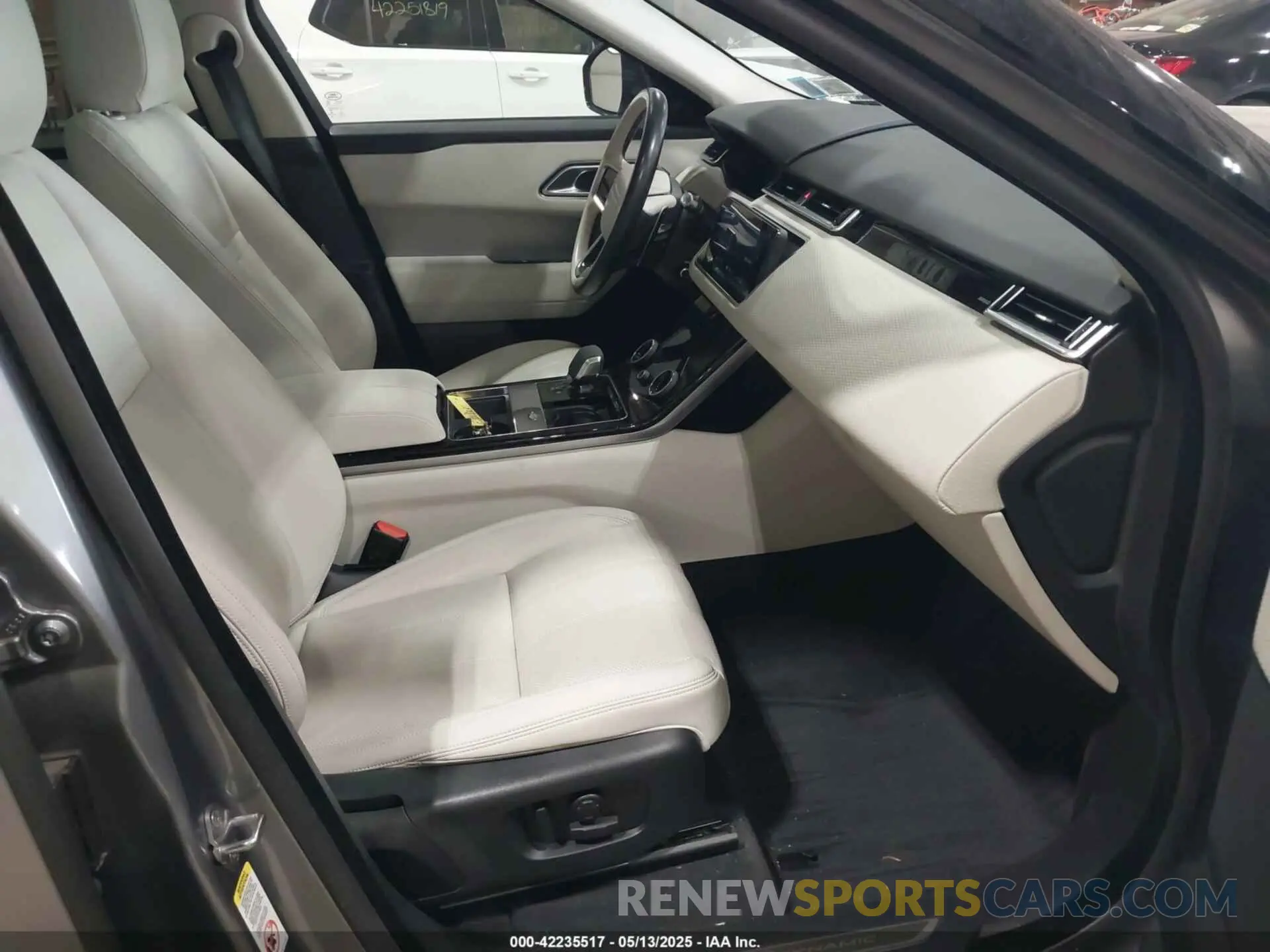 5 Photograph of a damaged car SALYT2EX1PA350889 LAND ROVER RANGE ROVER VELAR 2023