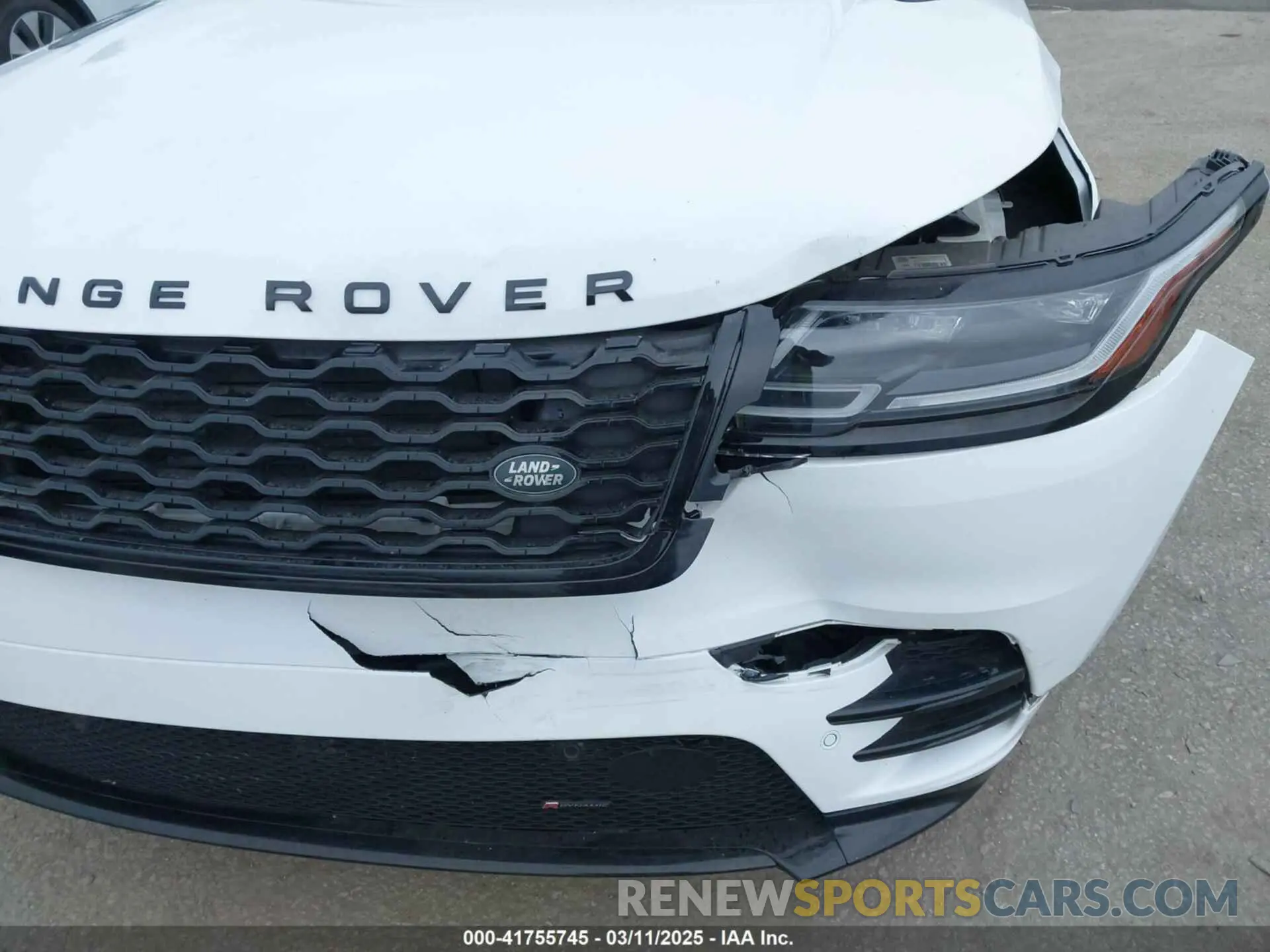 17 Photograph of a damaged car SALYT2EX5PA357585 LAND ROVER RANGE ROVER VELAR 2023