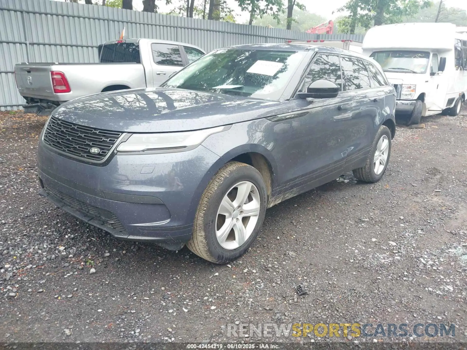 2 Photograph of a damaged car SALYJ2EX3RA371011 LAND ROVER RANGE ROVER VELAR 2024