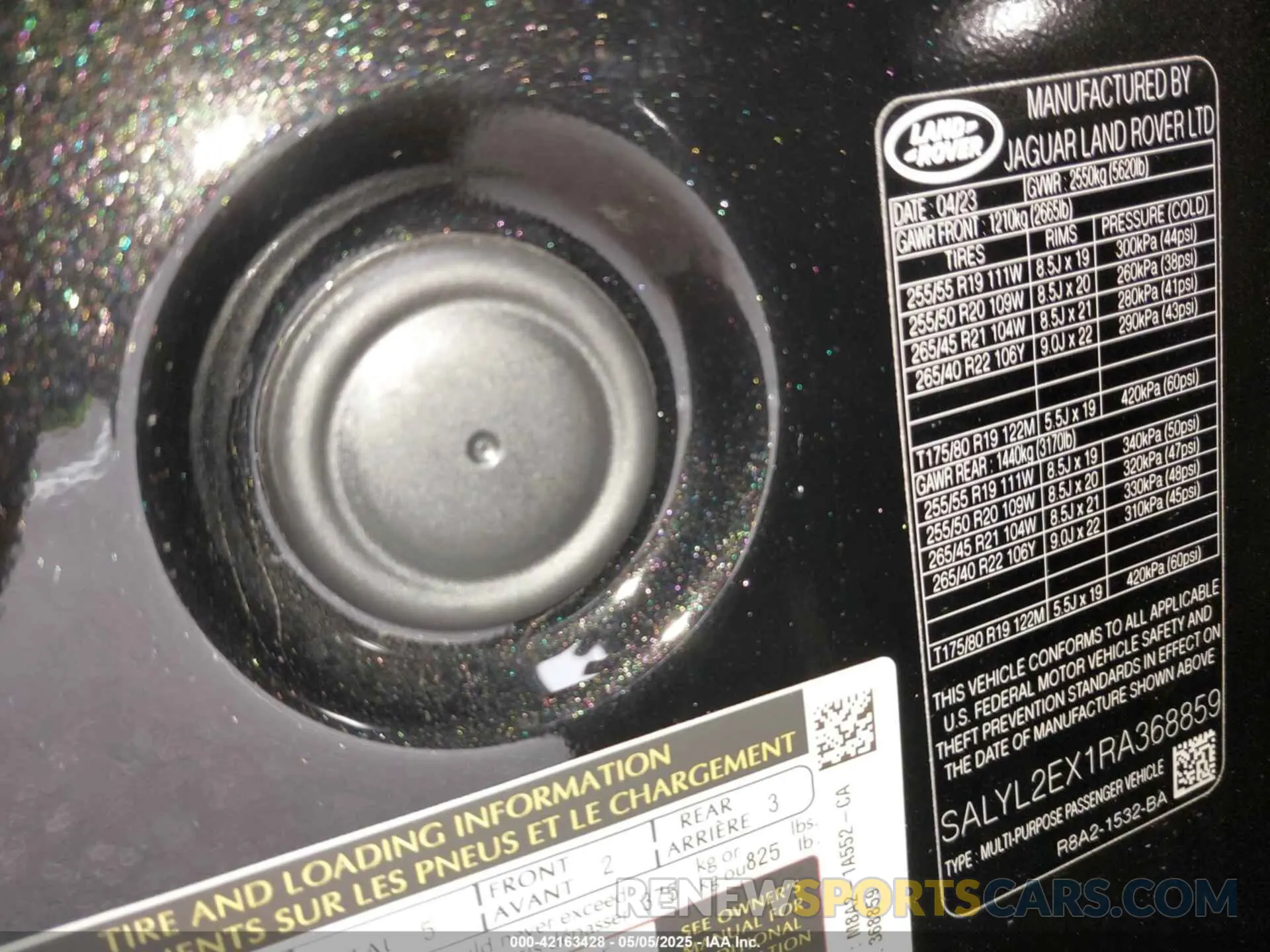 9 Photograph of a damaged car SALYL2EX1RA368859 LAND ROVER RANGE ROVER VELAR 2024
