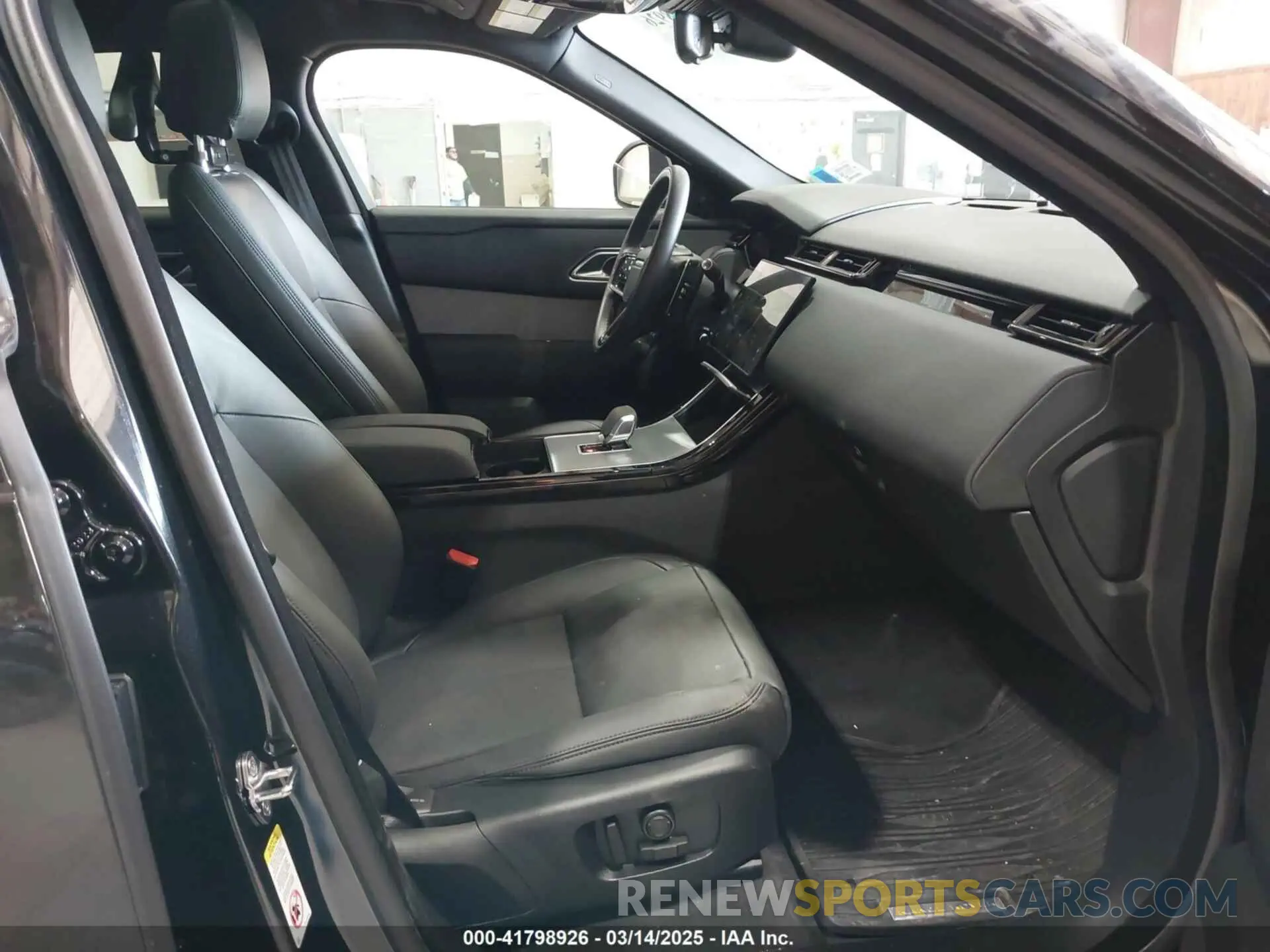 5 Photograph of a damaged car SALYJ2EX0SA399919 LAND ROVER RANGE ROVER VELAR 2025