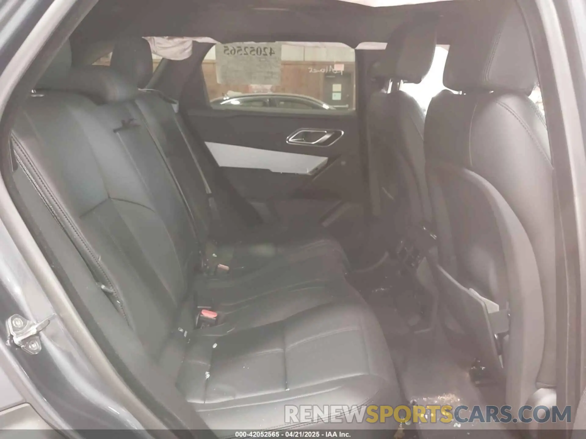 8 Photograph of a damaged car SALYJ2EX4SA811596 LAND ROVER RANGE ROVER VELAR 2025