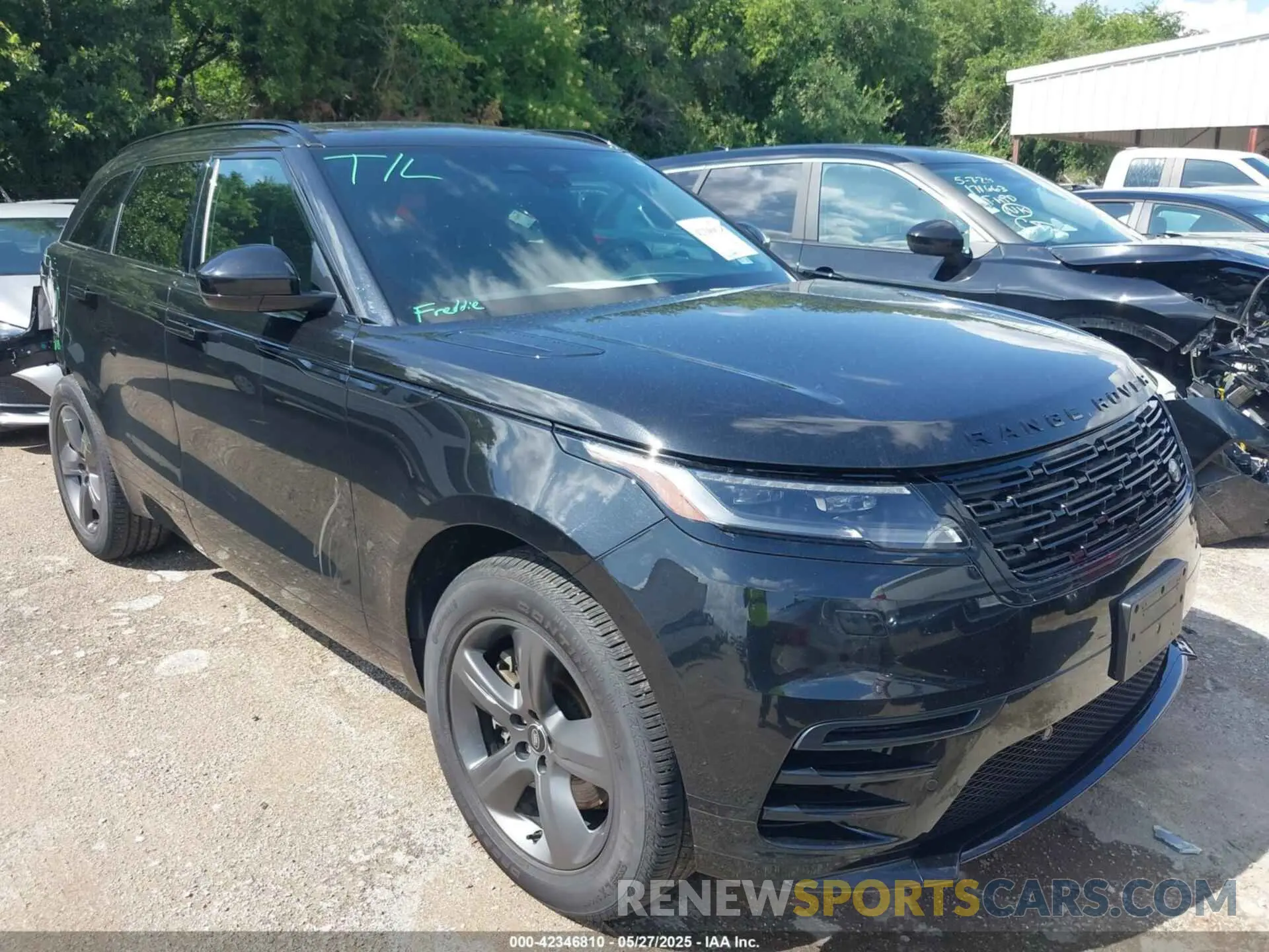 1 Photograph of a damaged car SALYL2EX4SA398296 LAND ROVER RANGE ROVER VELAR 2025