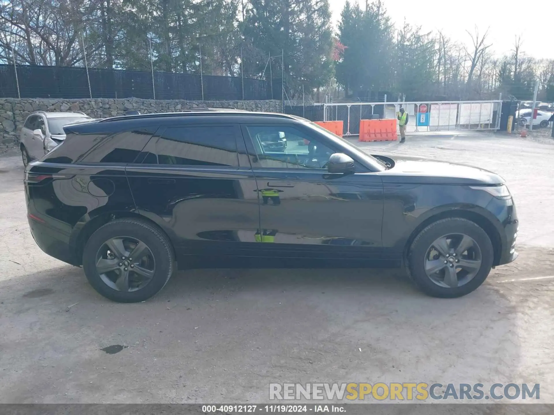 13 Photograph of a damaged car SALYL2EX9SA397676 LAND ROVER RANGE ROVER VELAR 2025