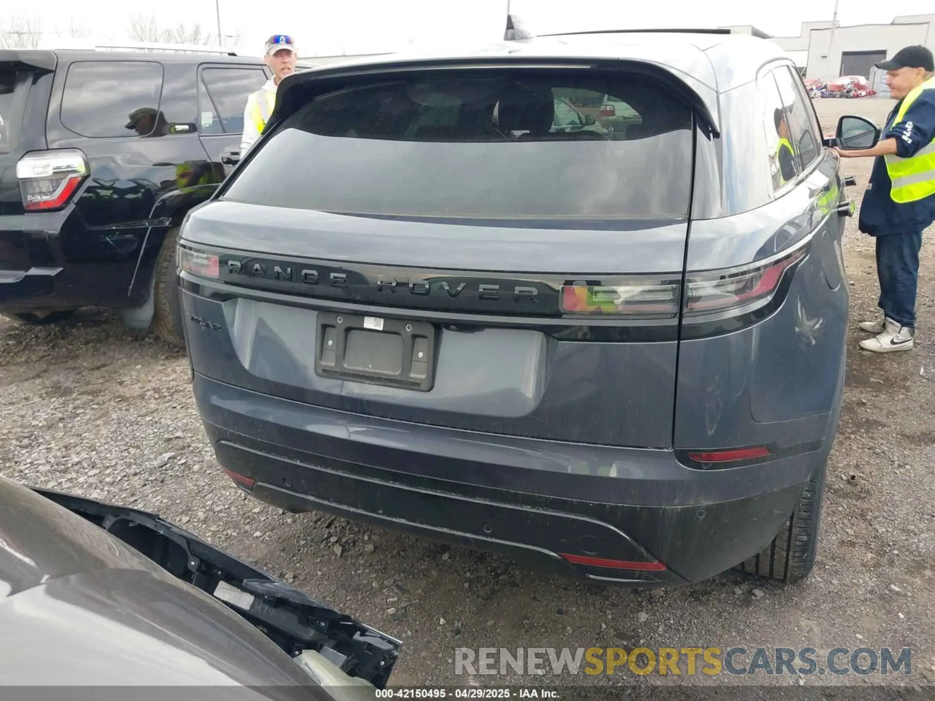 16 Photograph of a damaged car SALYL2EX9SA809479 LAND ROVER RANGE ROVER VELAR 2025