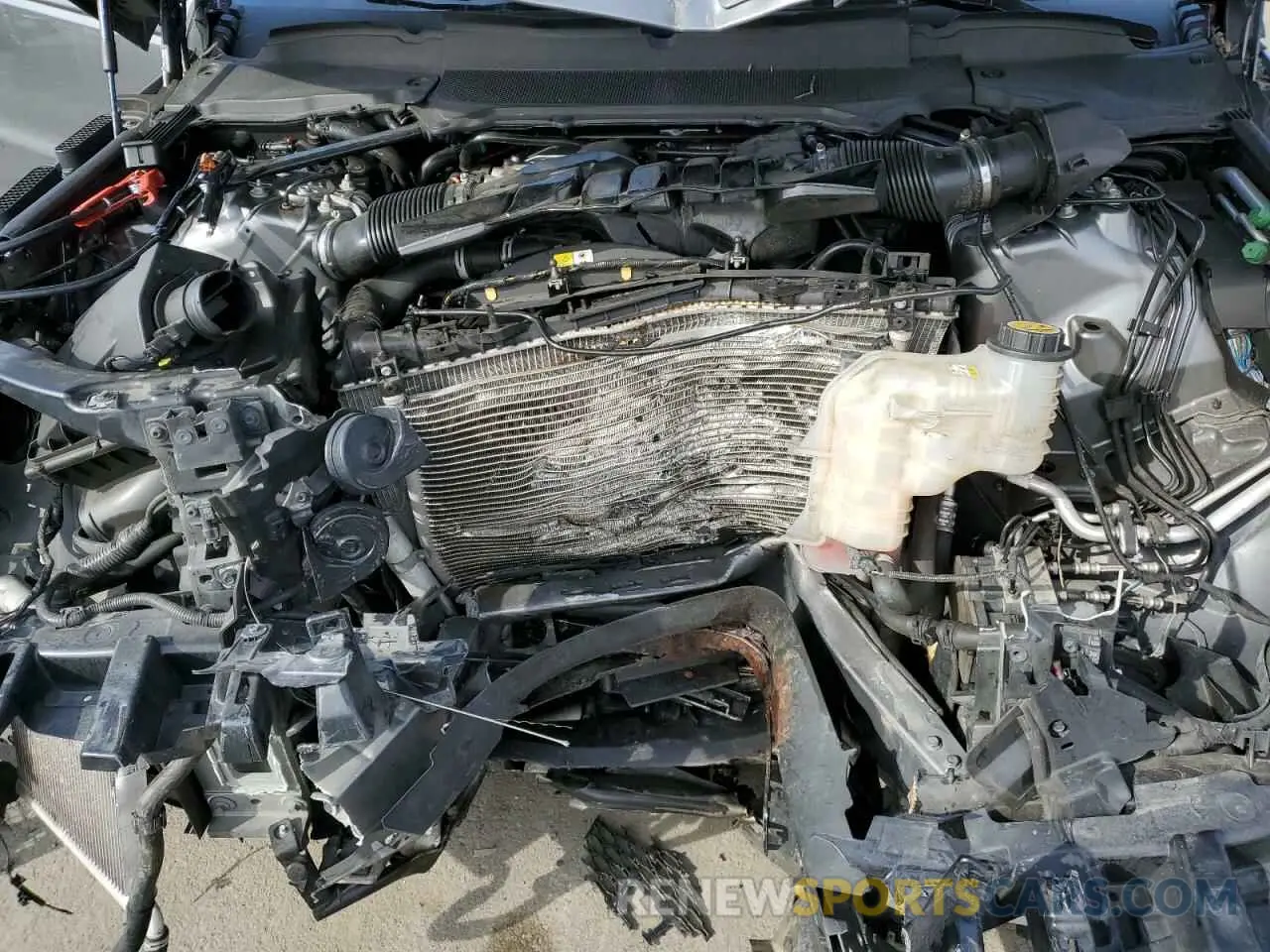 11 Photograph of a damaged car SALWR2RV3JA401816 LAND ROVER RANGEROVER 2018