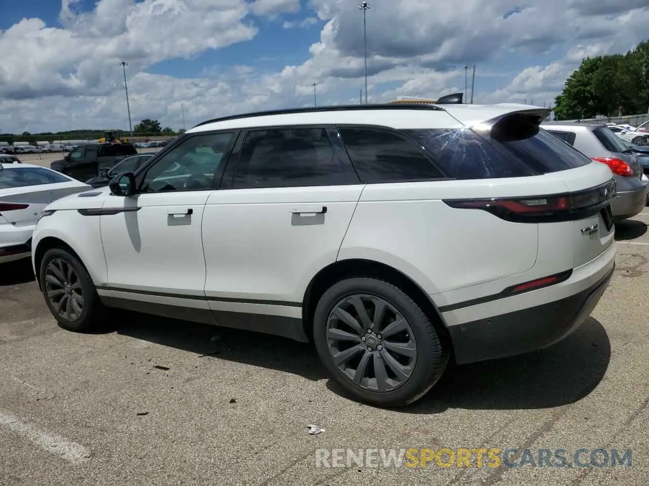 2 Photograph of a damaged car SALYL2RXXJA775836 LAND ROVER RANGEROVER 2018