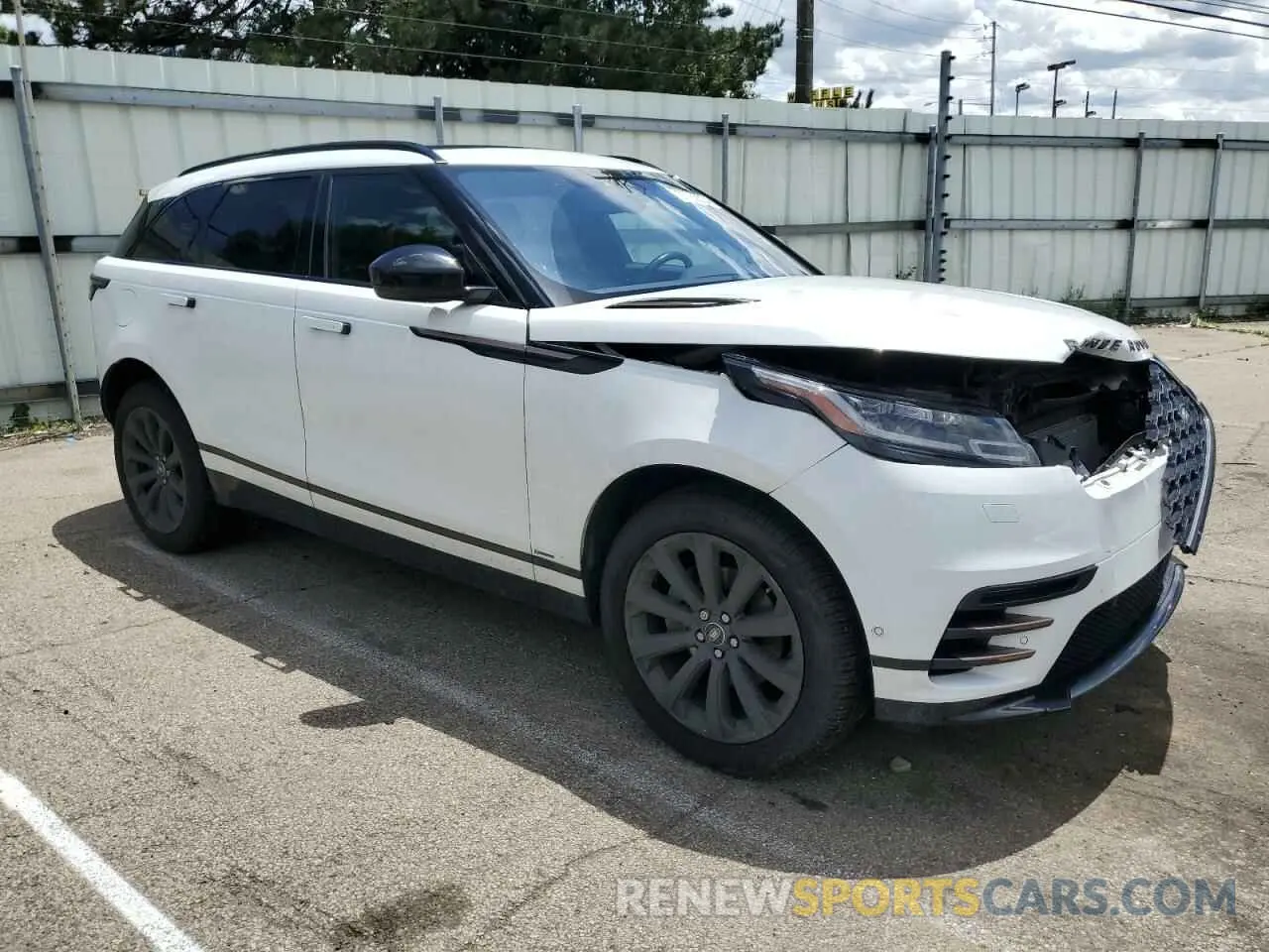 4 Photograph of a damaged car SALYL2RXXJA775836 LAND ROVER RANGEROVER 2018