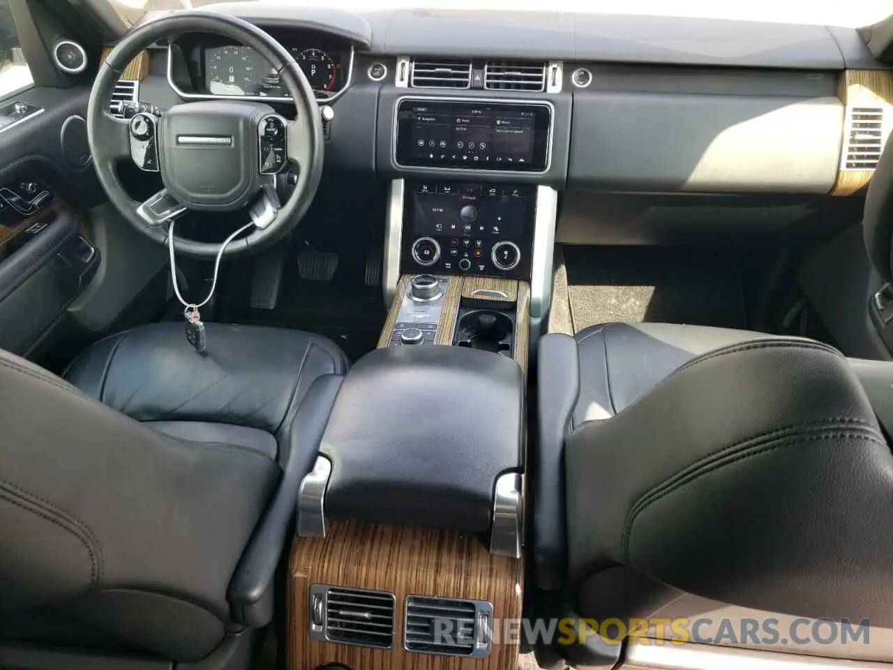 8 Photograph of a damaged car SALGR2RV0KA539237 LAND ROVER RANGEROVER 2019