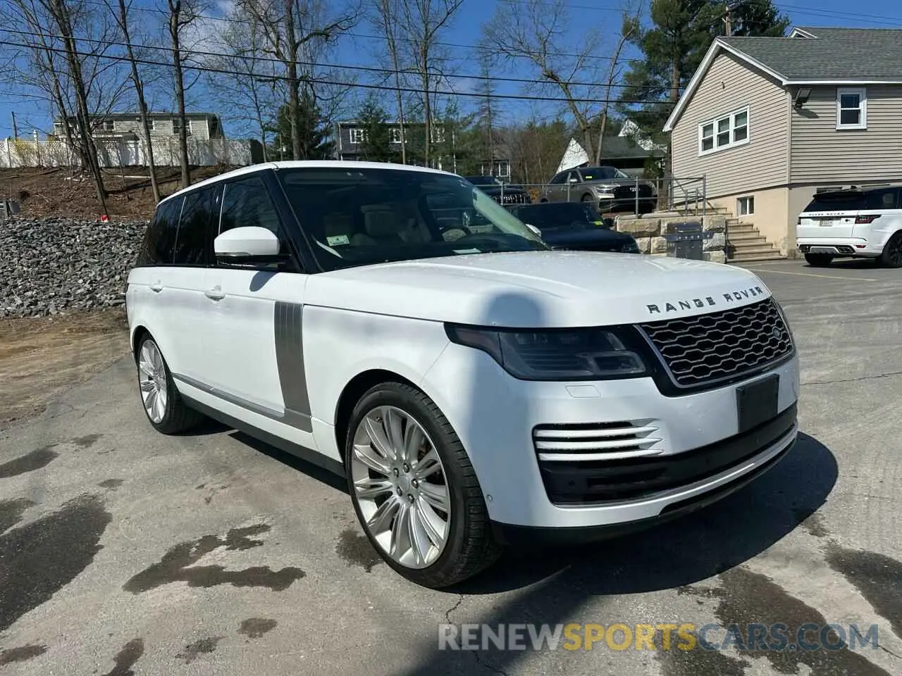 4 Photograph of a damaged car SALGS2RE0KA538934 LAND ROVER RANGEROVER 2019