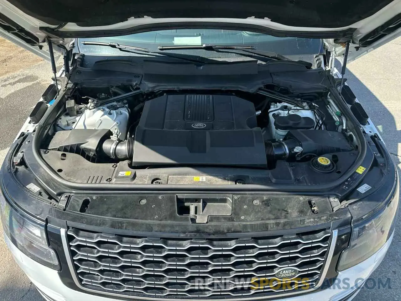 6 Photograph of a damaged car SALGS2RE0KA538934 LAND ROVER RANGEROVER 2019