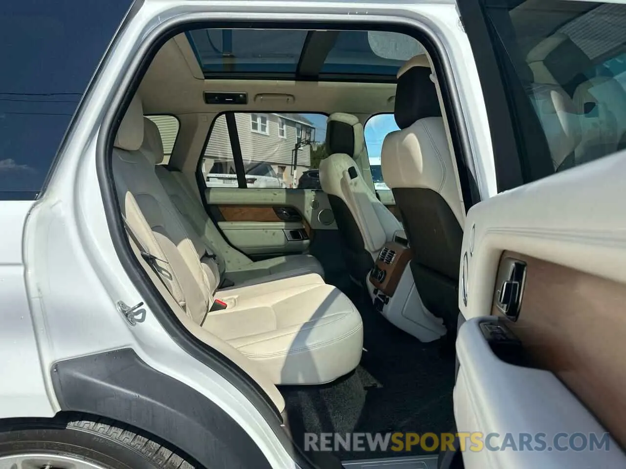 7 Photograph of a damaged car SALGS2RE0KA538934 LAND ROVER RANGEROVER 2019