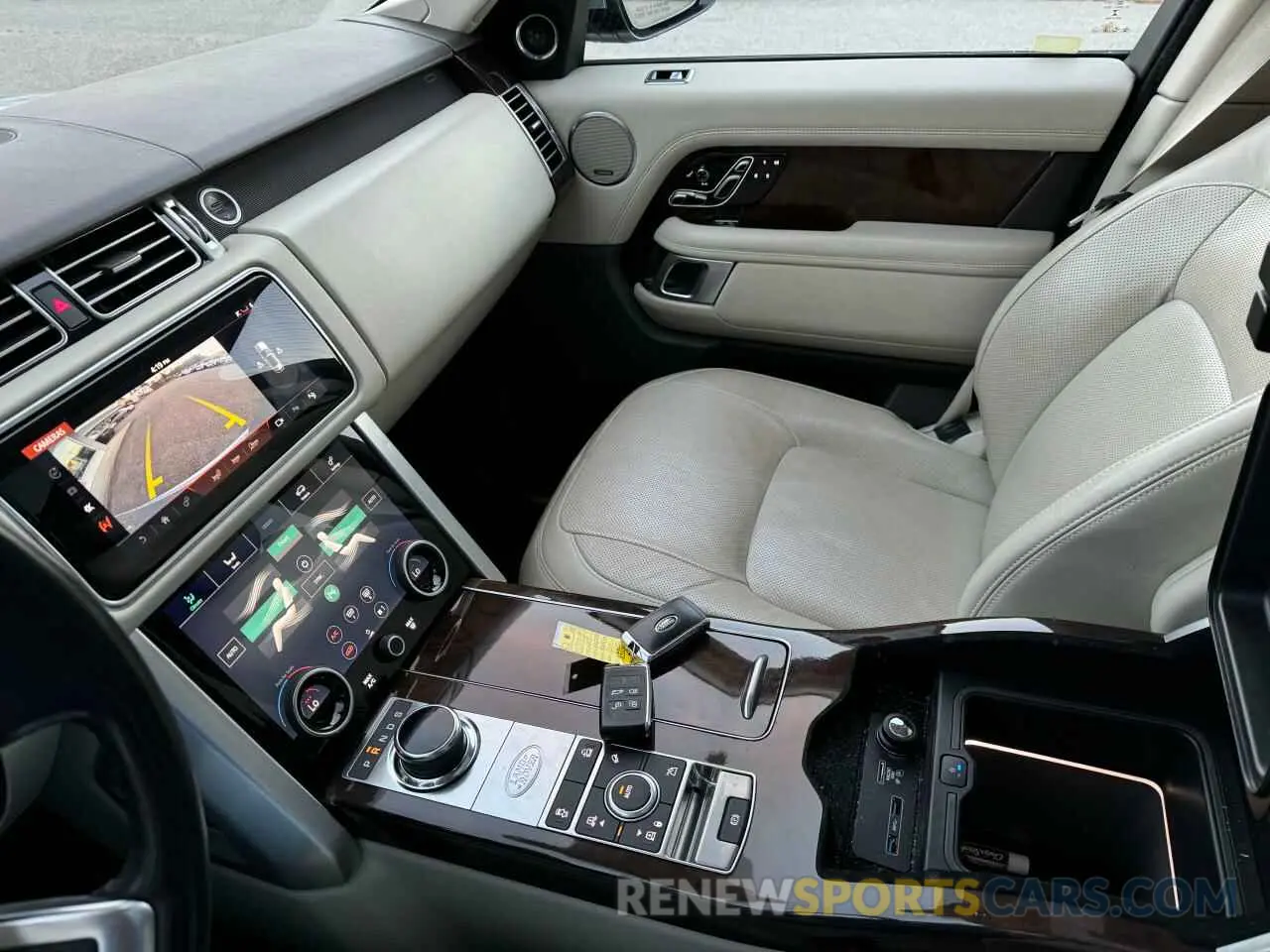 10 Photograph of a damaged car SALGS2RE7KA531172 LAND ROVER RANGEROVER 2019