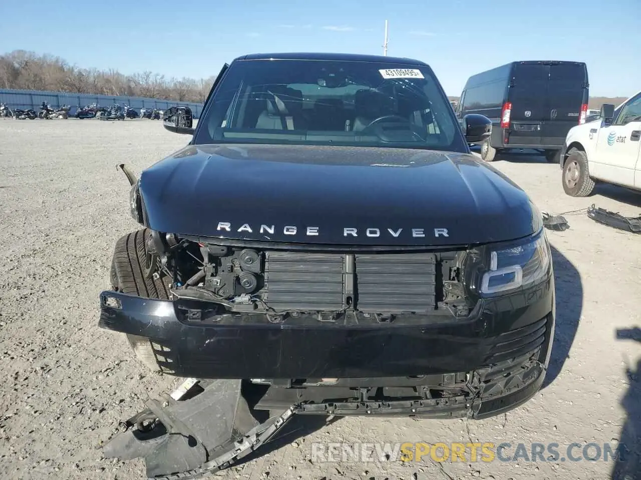 5 Photograph of a damaged car SALGS2RE9KA556896 LAND ROVER RANGEROVER 2019