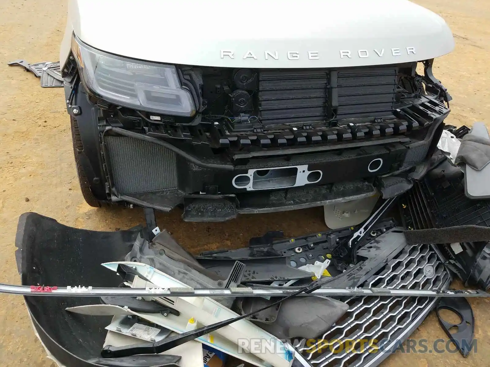 9 Photograph of a damaged car SALGS2REXKA545342 LAND ROVER RANGEROVER 2019