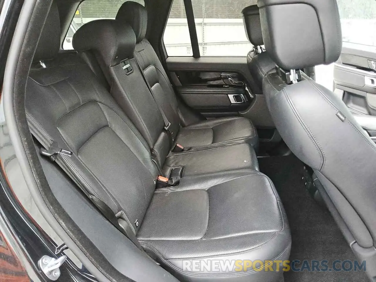 11 Photograph of a damaged car SALGS2RK7KA516581 LAND ROVER RANGEROVER 2019