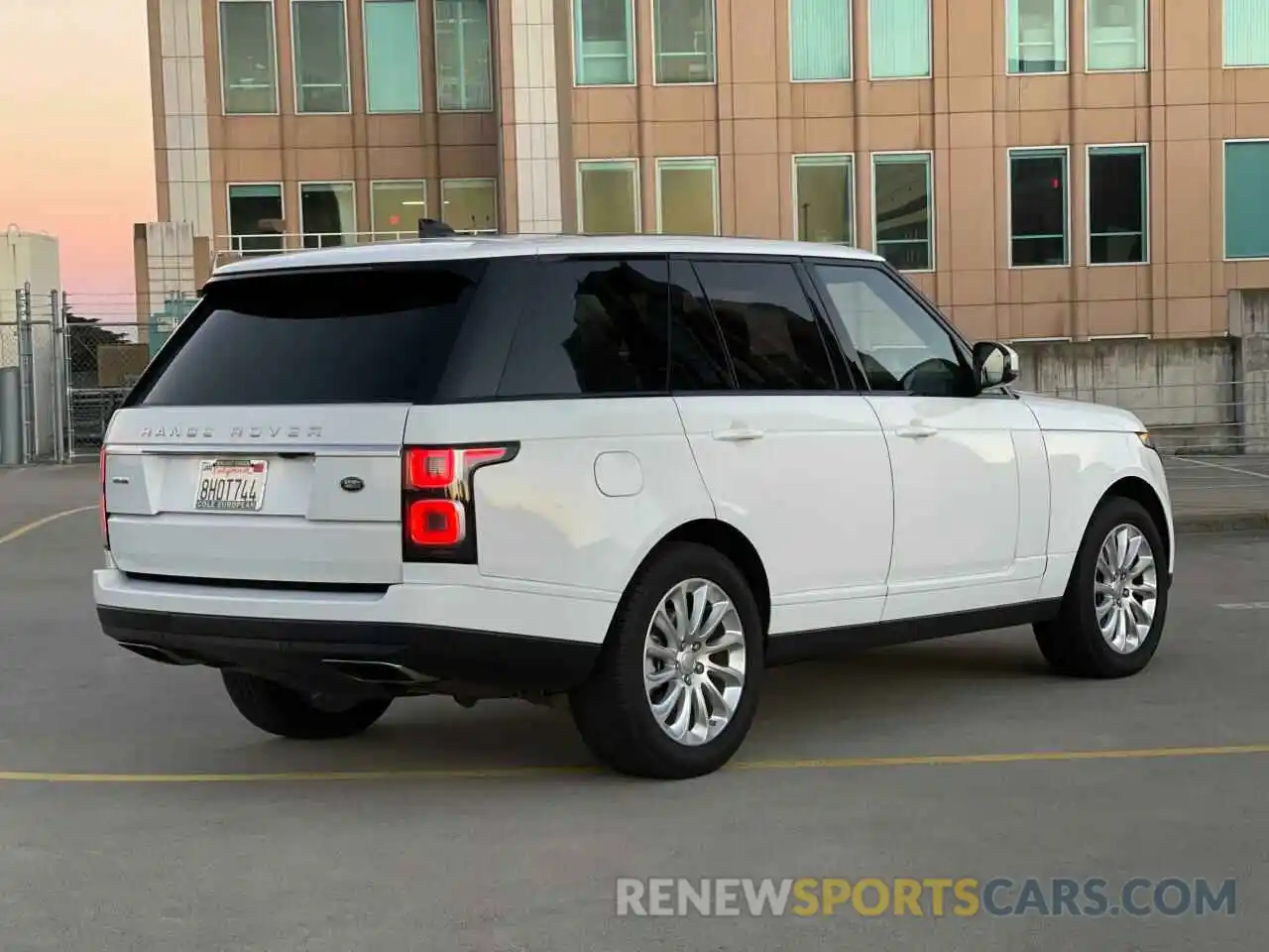 3 Photograph of a damaged car SALGS2RK8KA516749 LAND ROVER RANGEROVER 2019