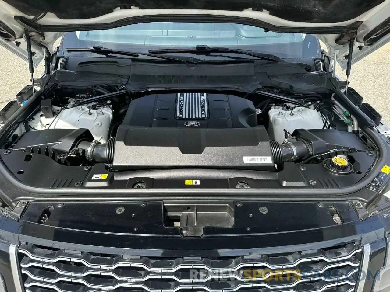 7 Photograph of a damaged car SALGS2SV0KA540872 LAND ROVER RANGEROVER 2019