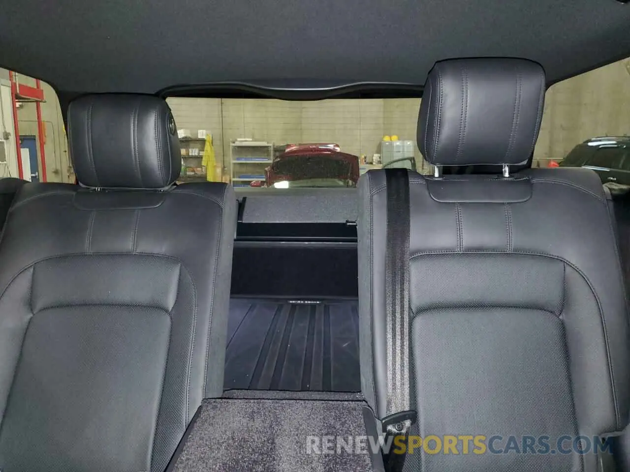 10 Photograph of a damaged car SALGS2SV0KA543805 LAND ROVER RANGEROVER 2019